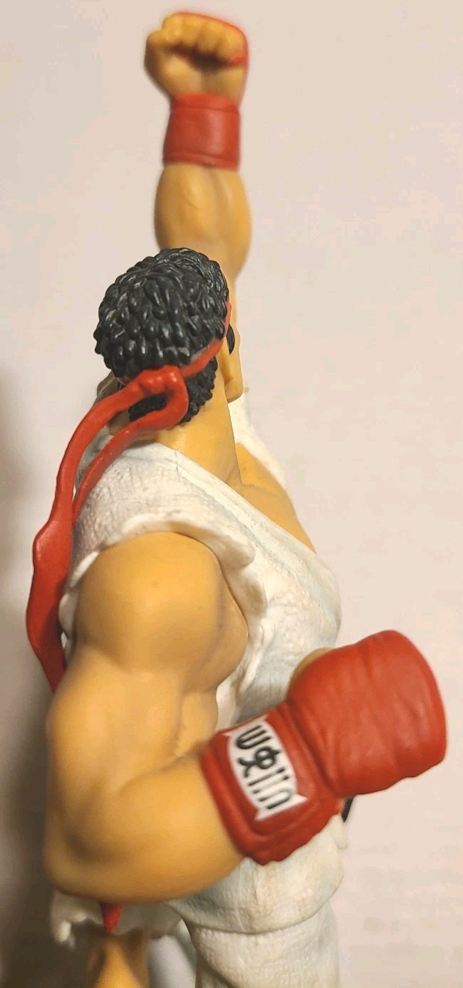 NEW Street Fighter 25th RYU Light-Up Statue Figure from PS3 Collector’s Edition