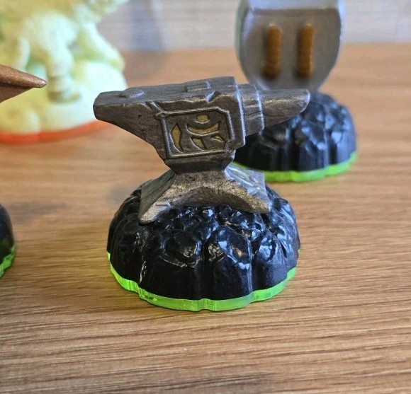 Activision Skylander Figures Lot of 6! Lava Barf Fire Kraken Scorp Flashwing M11