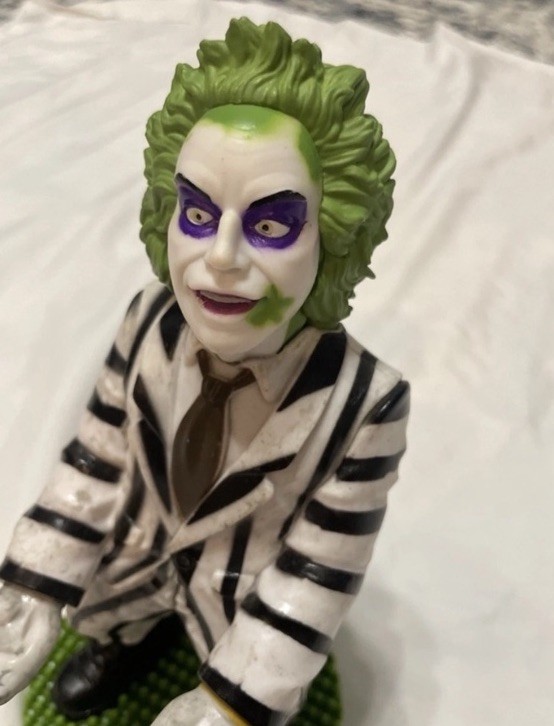 BEETLEJUICE – GAMING CONTROLLER / SMART PHONE HOLDER (Cable Guys) EUC Movie 80’s