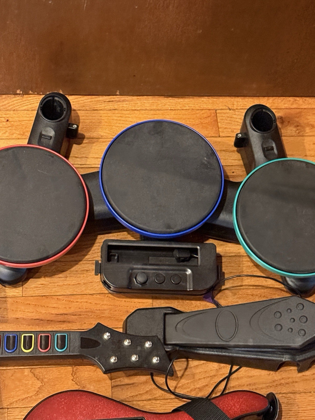 Nintendo Wii Guitar Hero Warriors of Rock Band Bundle Complete in Box