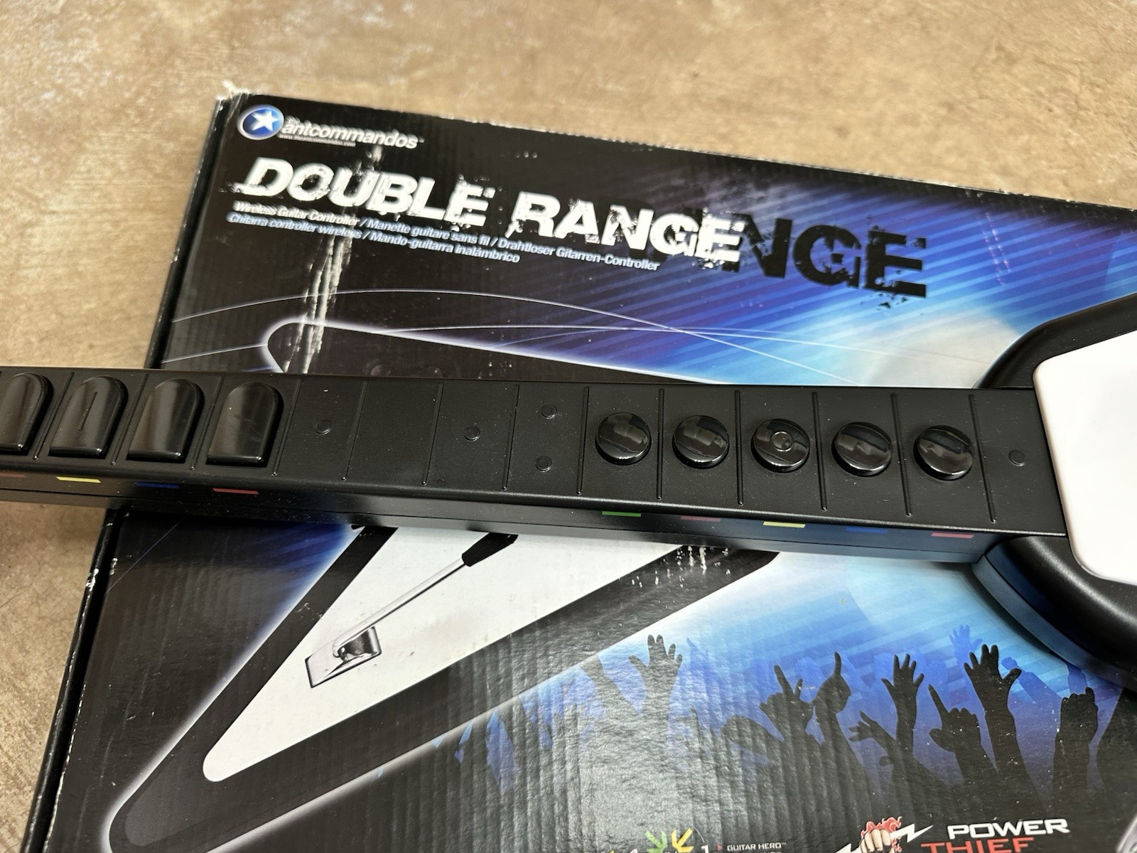 Ant Commandos TAC Flying V Wireless Guitar Hero PS2 DRV-WL-BLKV3