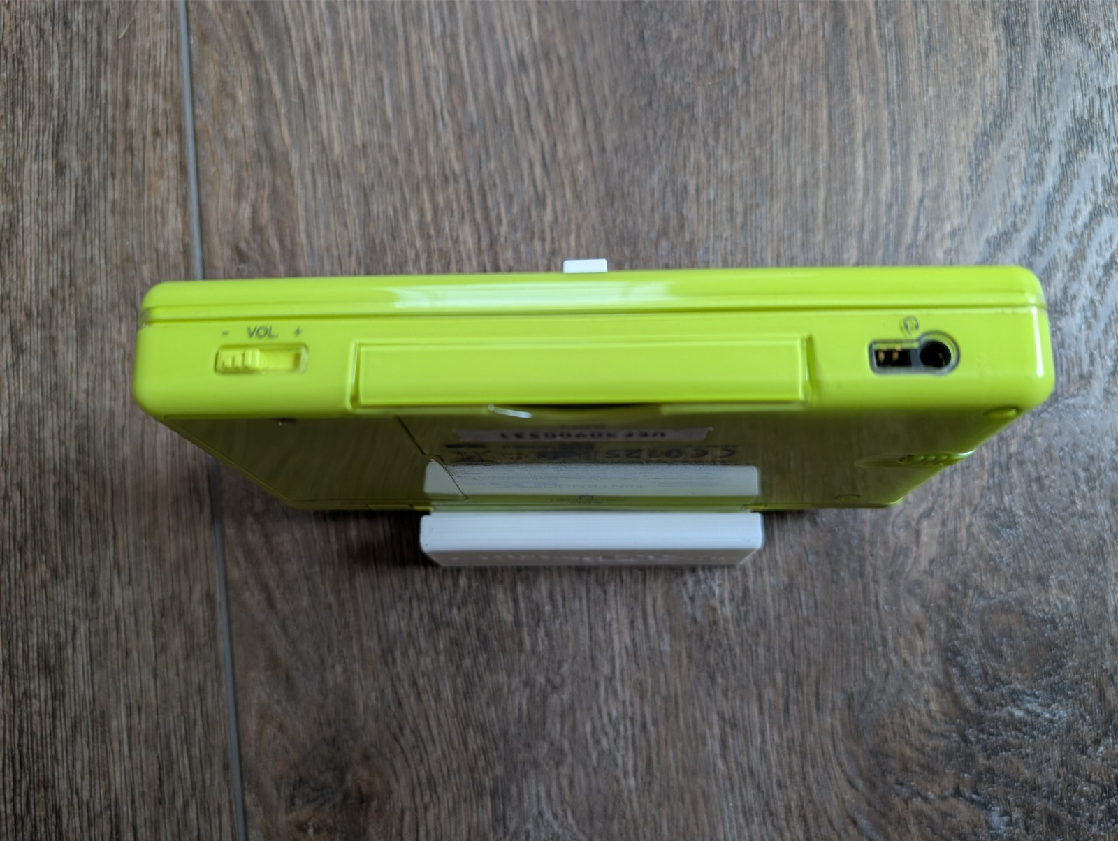 Nintendo DS Lite Handheld Console – RARE LIME COLOR – Authentic – TESTED – LOOK!