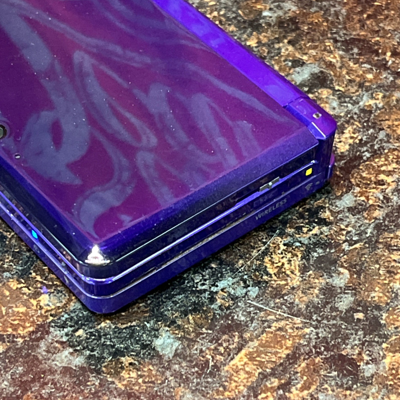 Nintendo 3DS Purple CTR-001(USA) 3D Wi-Fi W/ Stylus!! (LOOK)