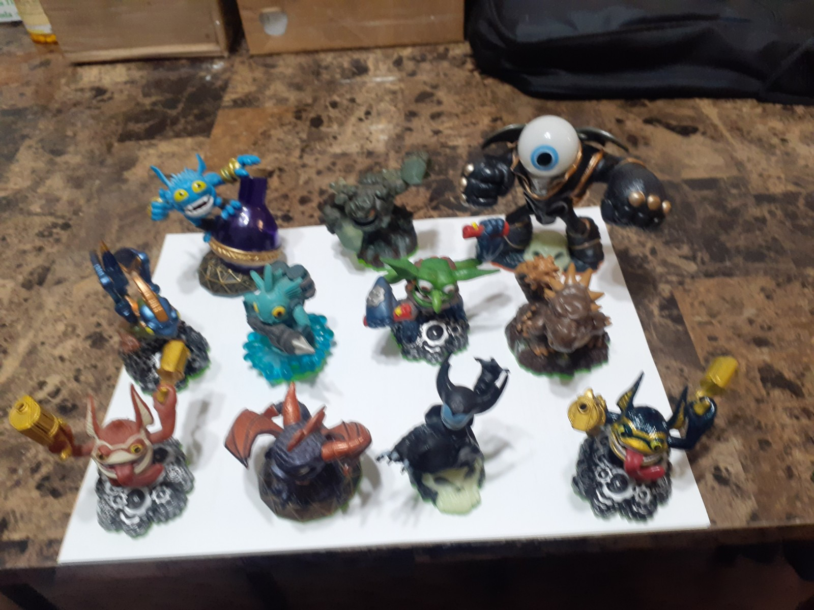 1 MIX LOT OF 11 ACTIVISION SKYLANDERS SUPERCHARGERS CHARACTERS ORIGINAL ITEM