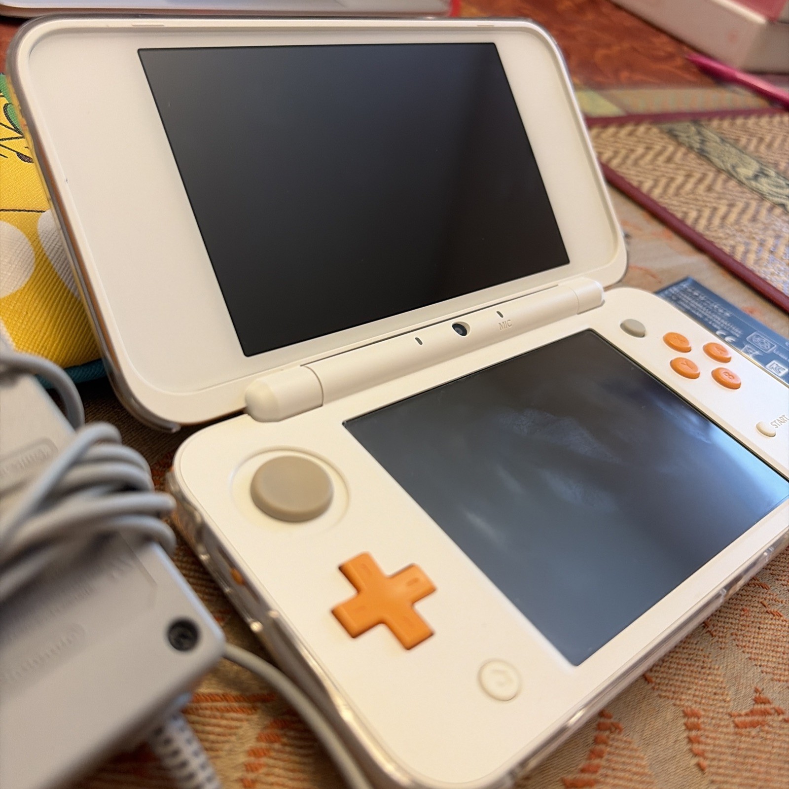 New Nintendo 2DS XL Region Free w/ Charger Stylus Case | White Orange |