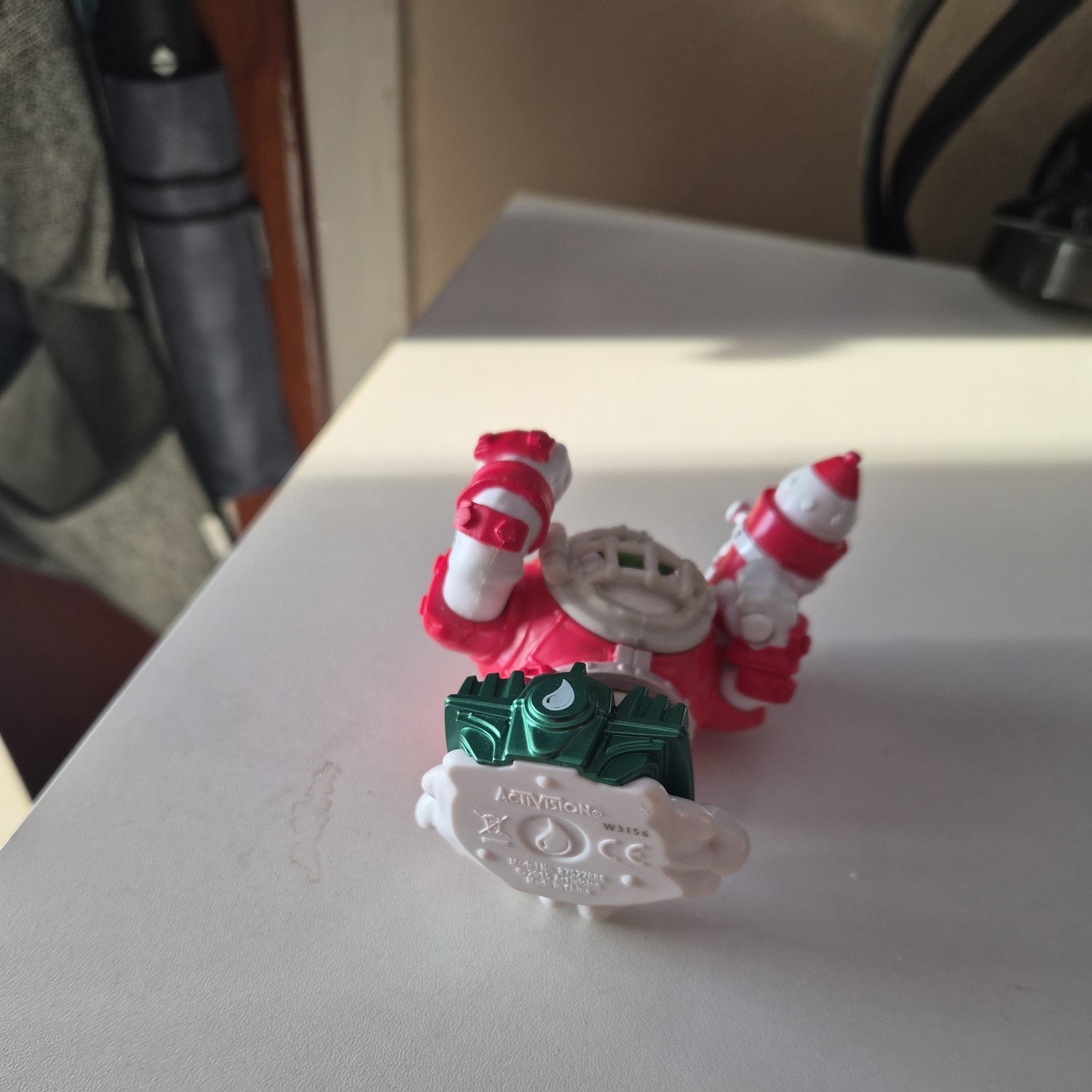 Skylanders Superchargers Missile Tow Dive Clops Figure – Tested Works