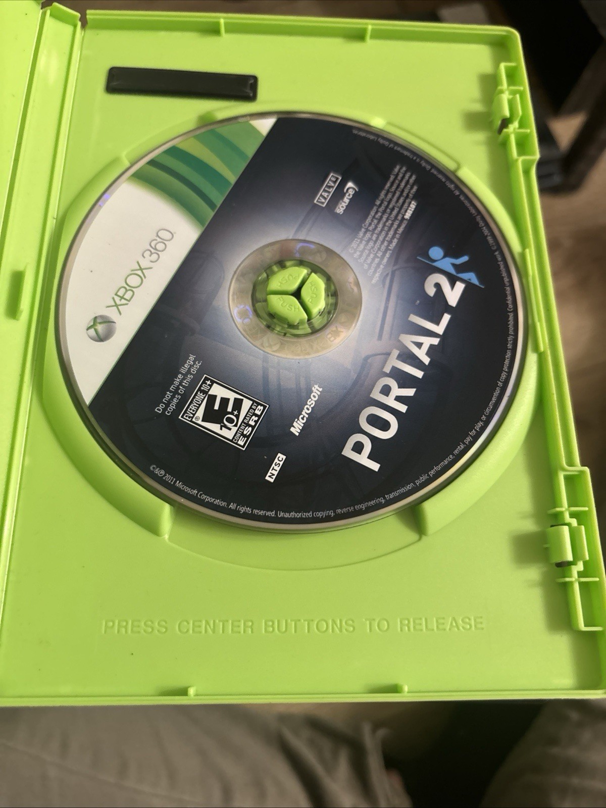 Microsoft Portal 2 Xbox 360 E10+ NTSC-U/C (US/Canada) 2011 Disc in Case