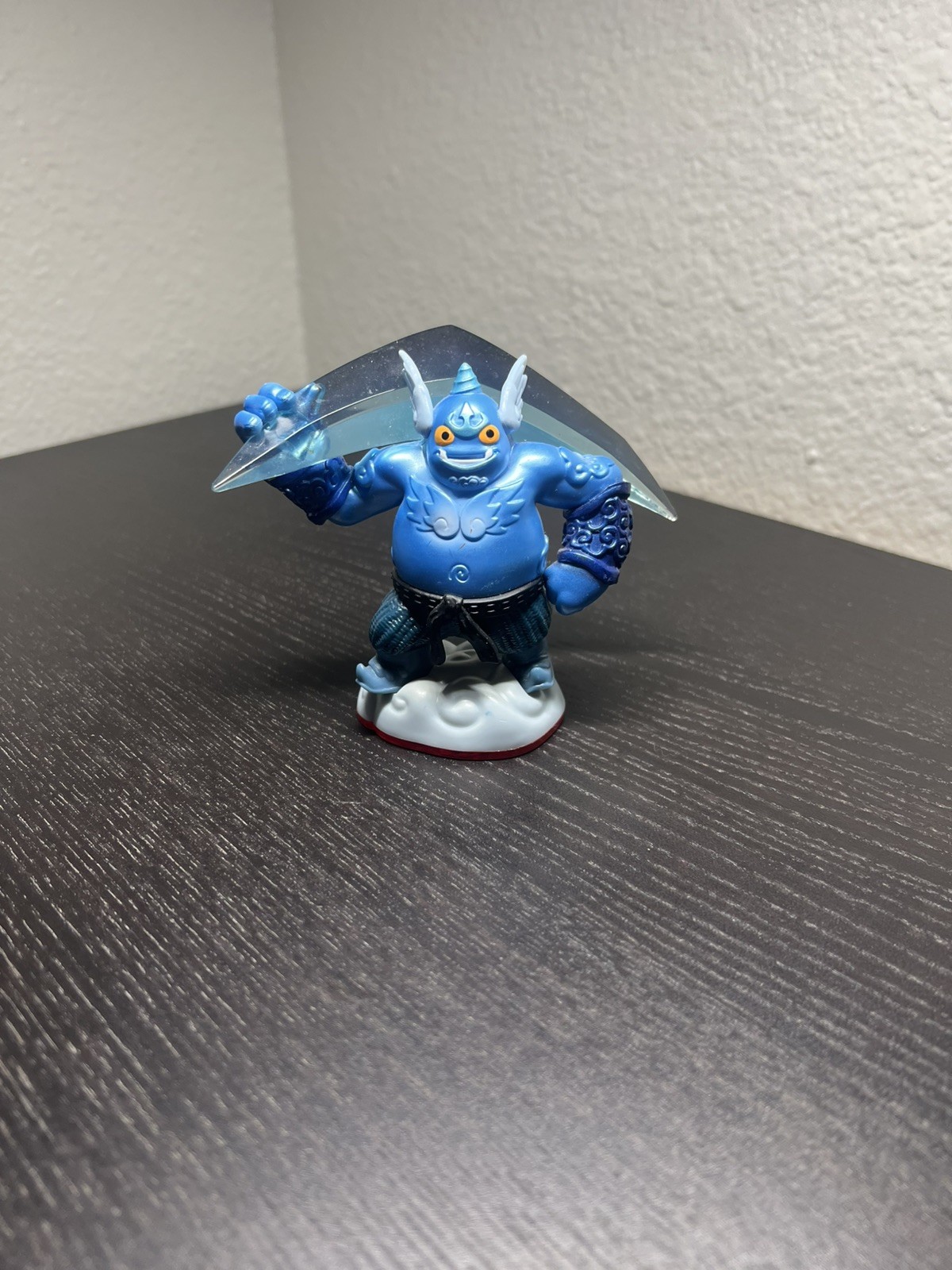 Skylanders Trap Team Air Element Thunderbolt, Gusto & Air Trap