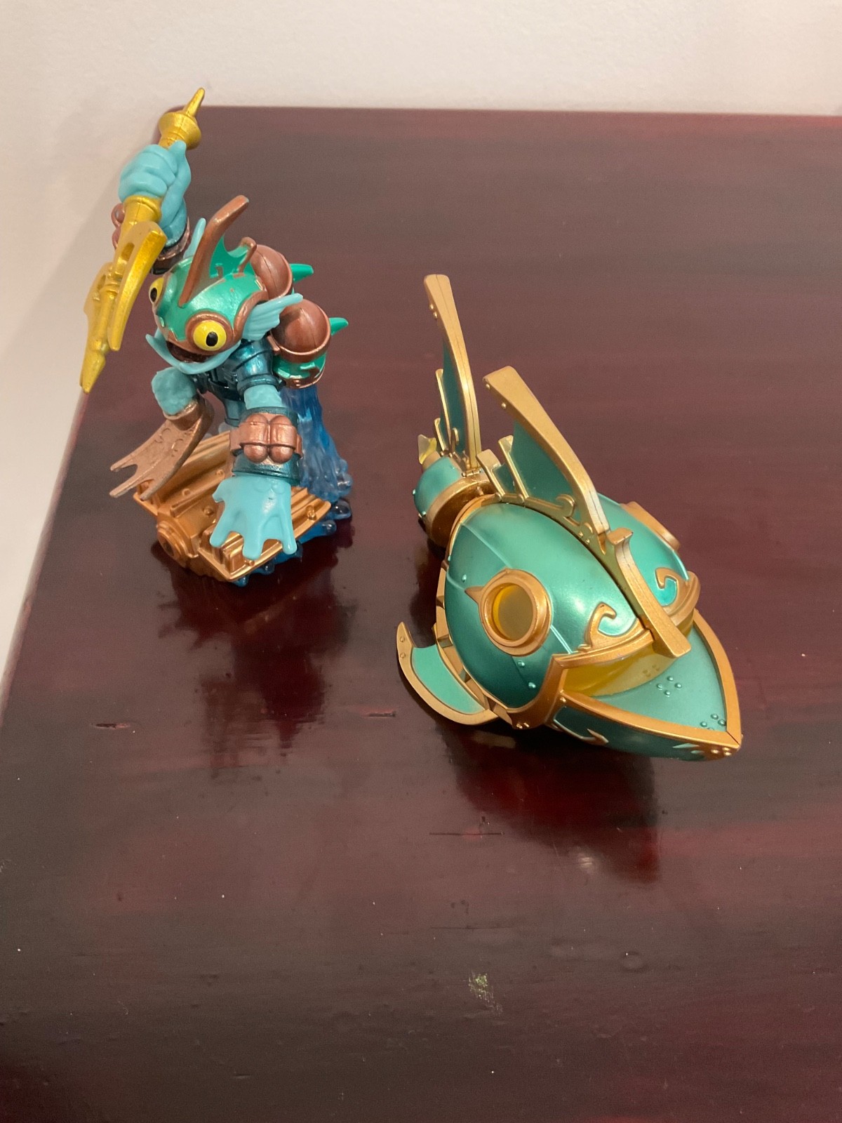 Skylanders Superchargers Reef Ripper Vehicle Deep Dive Gill Grunt Water Element