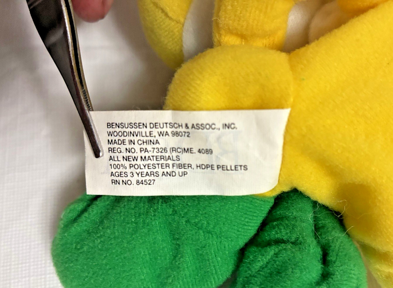 Nintendo 64 Collectibles – Yellow YOSHI – Mario Bros BD&A Beanbag – Rare Vintage