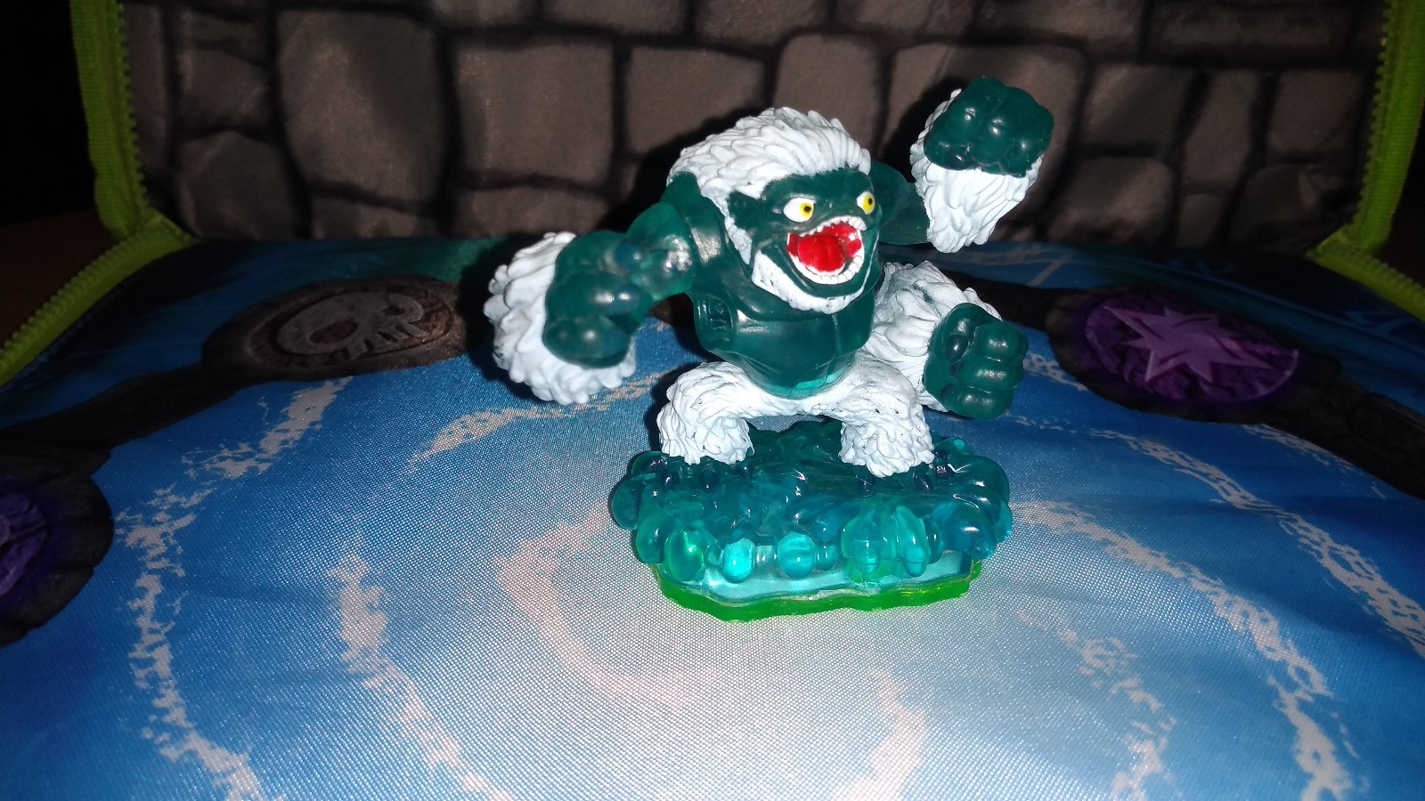 Skylanders Loose figure Series 1 Slam Bam missing arm