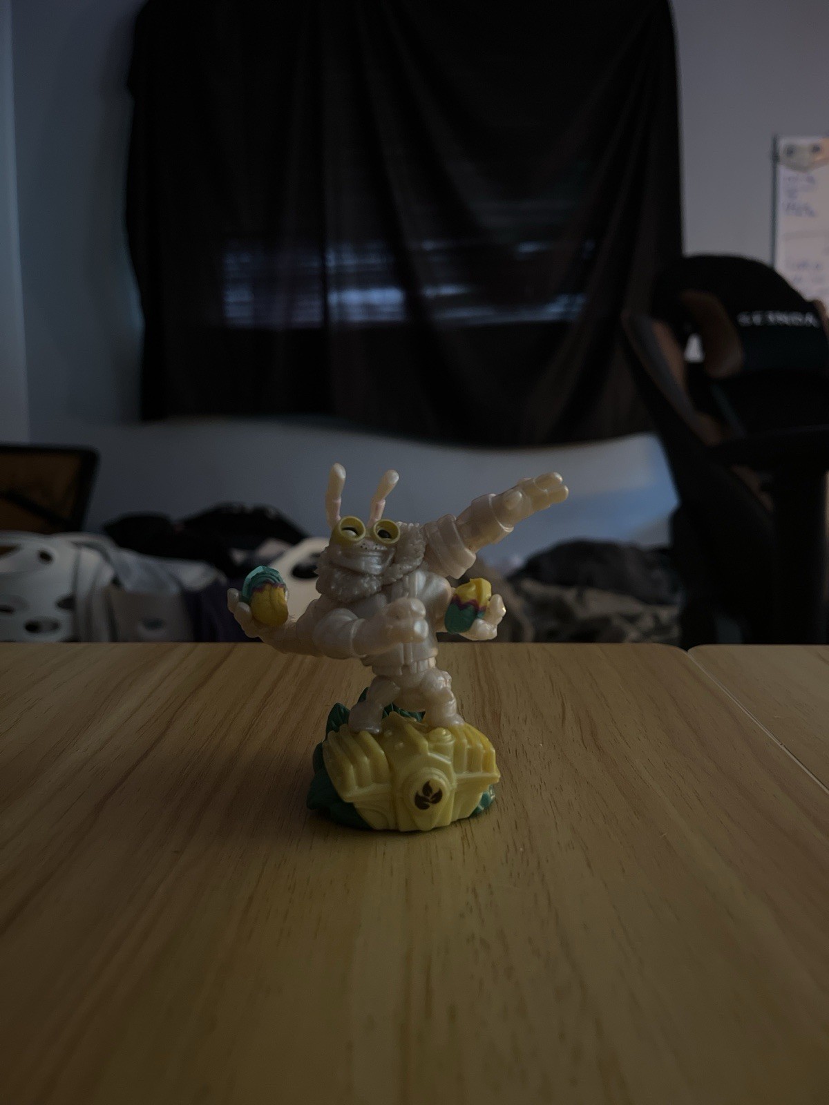 Skylanders 120+ Figure Lot – 2 Mythical, 4 Epic all displayed included