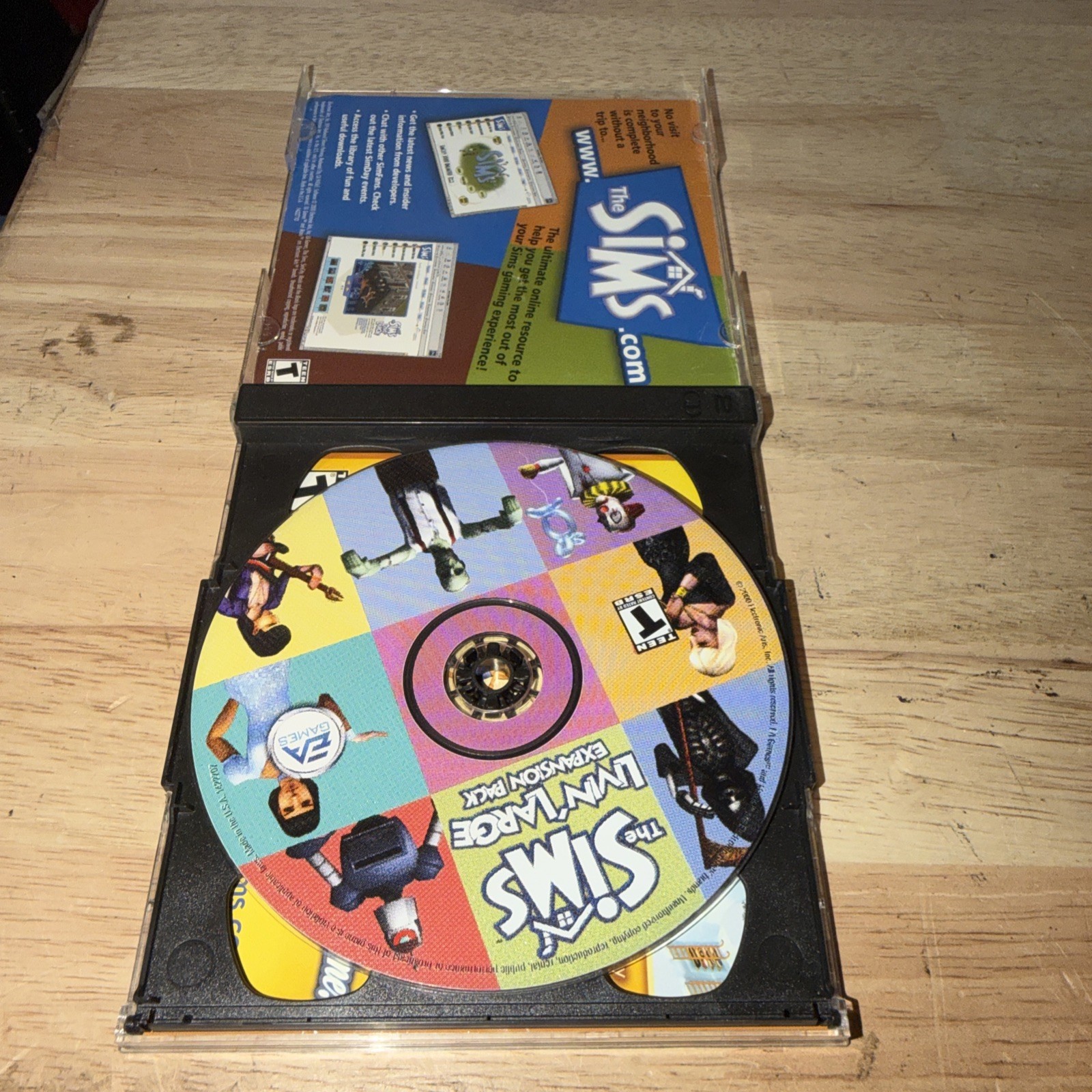 Sims Pc Games Early 2000s Game And 2 Expansion Packs. See Photo’s