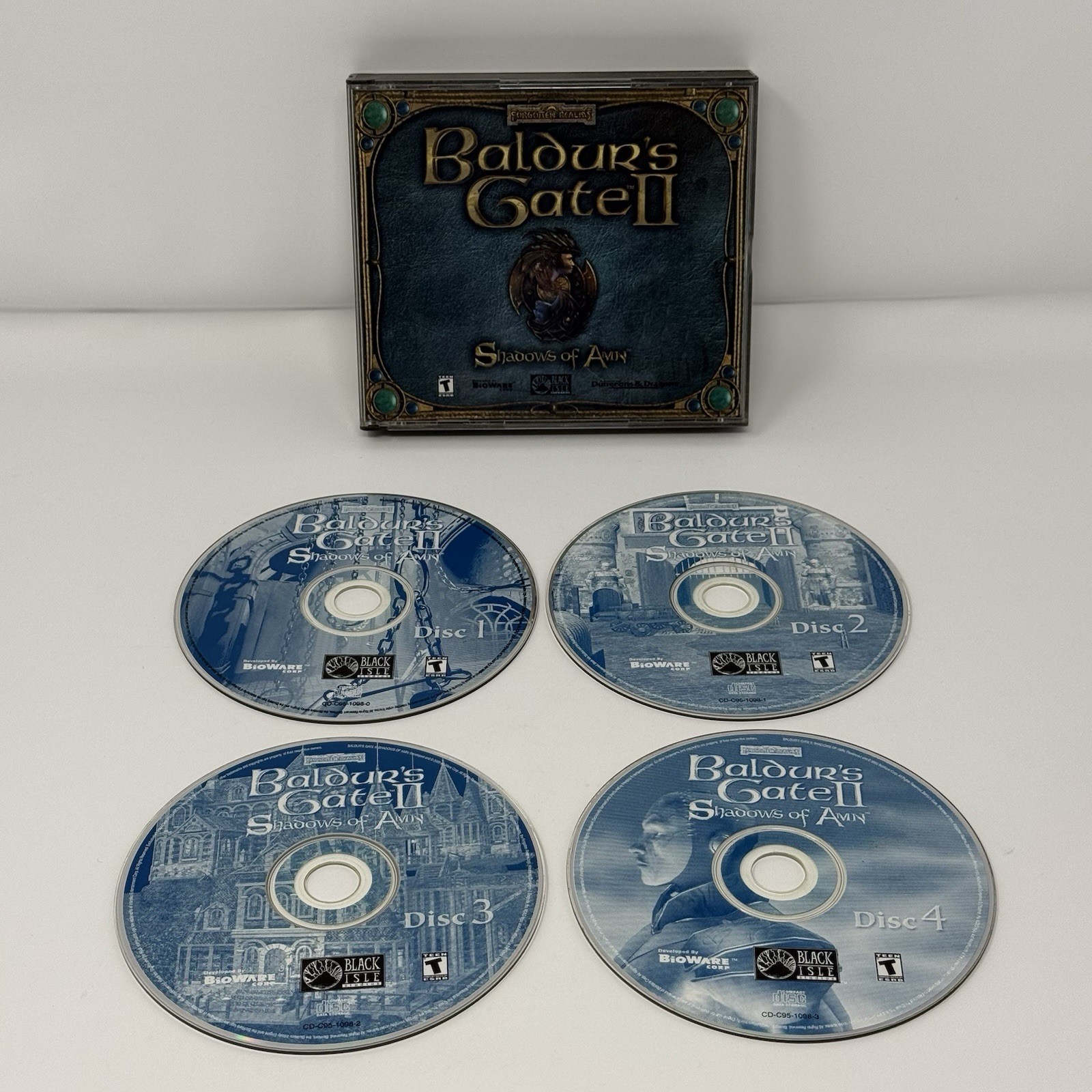Baldur’s Gate 2 II: Shadows of Amn (PC, 2000) 4 Disc Set , Manual, & Guide Book