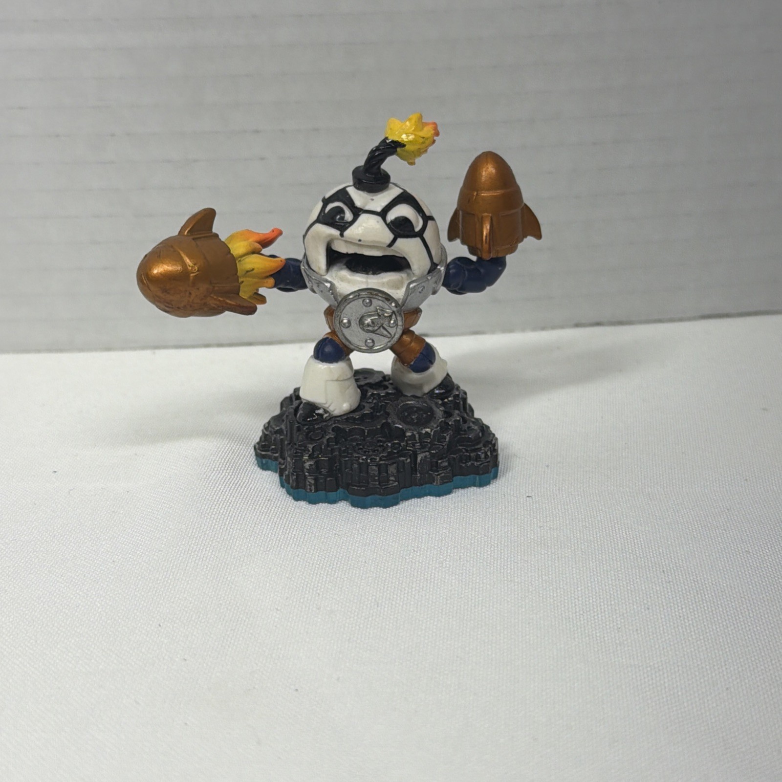 Skylanders SWAP Force Lot of 7 – Legendary LightCore Grim Creeper, Kickoff &