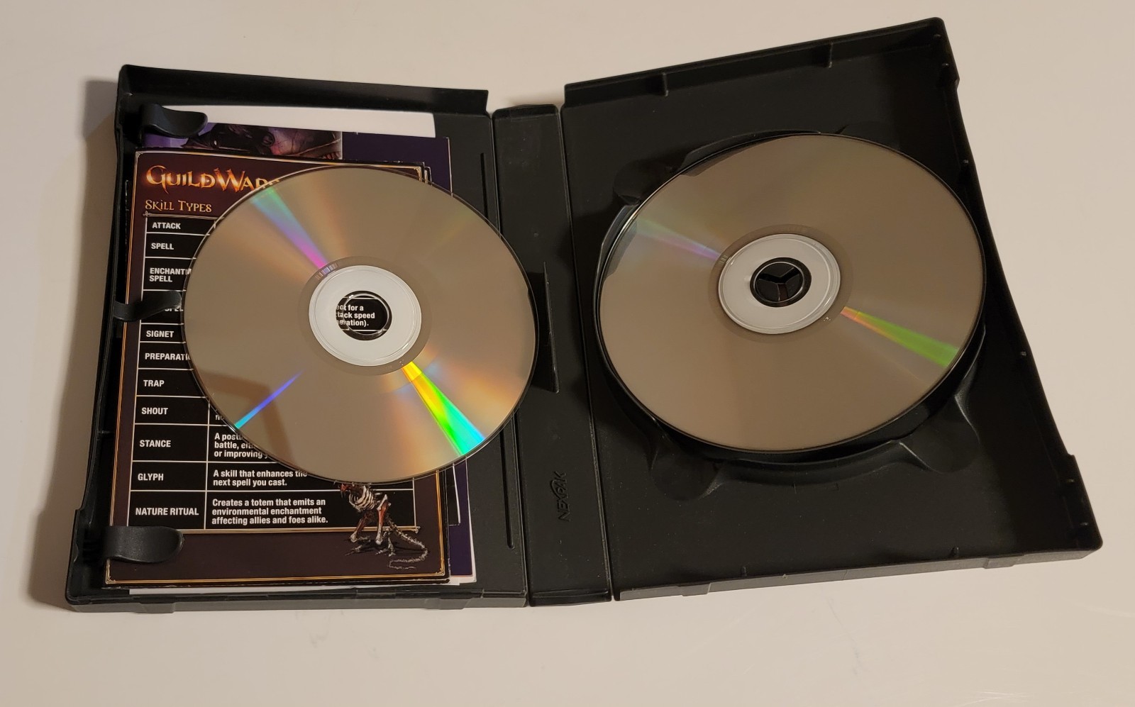 Guild Wars Game of the Year Edition for PC Complete w Opened Key Card Untested