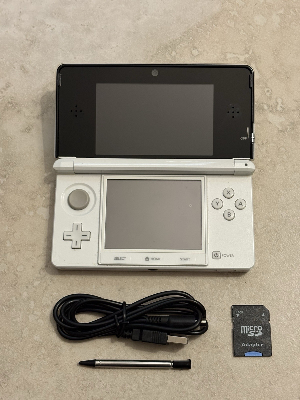 Nintendo 3DS Console White Edition With Charger US SELLER New Top Screen