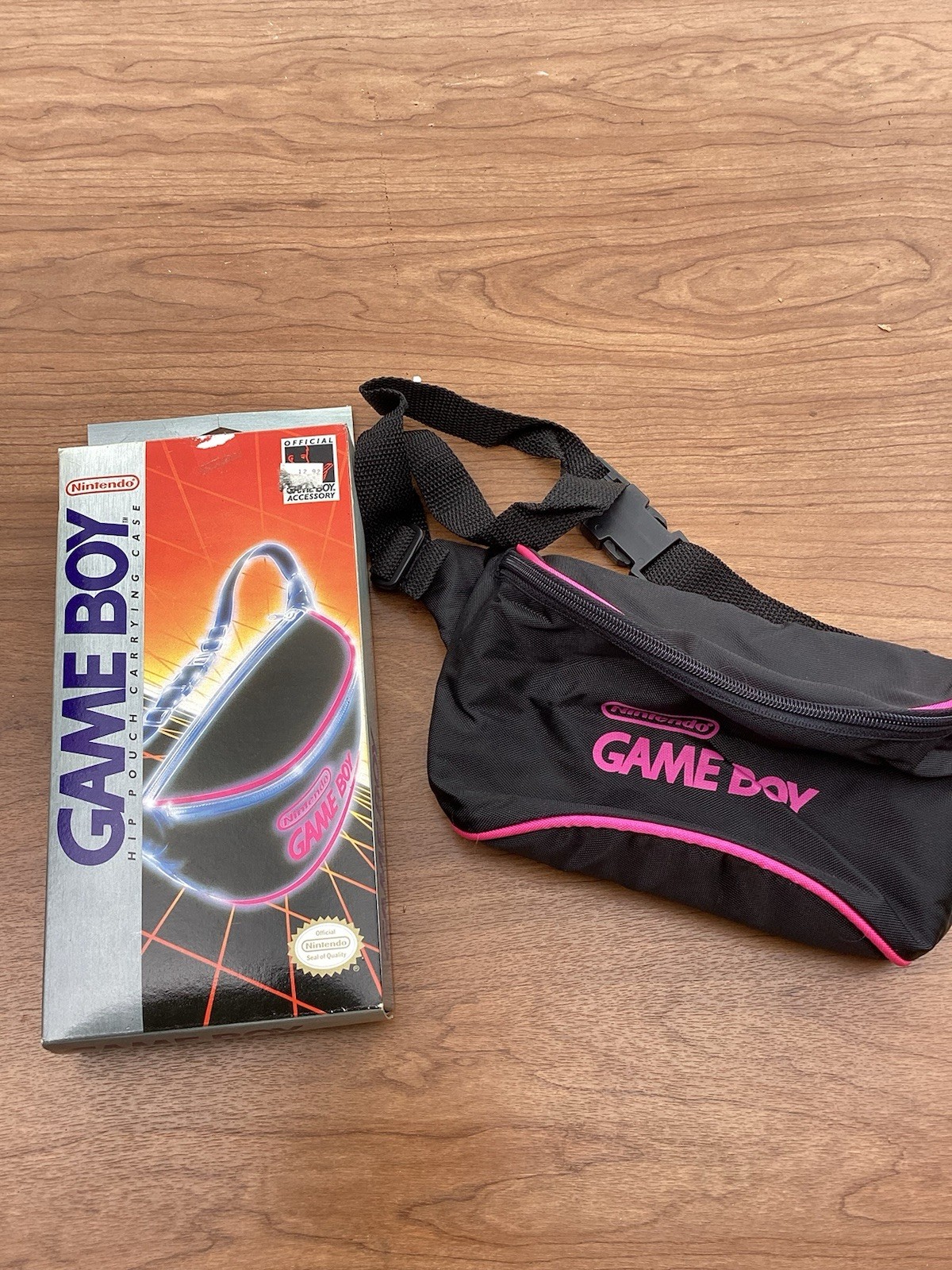 Nintendo Game Boy Hip Pouch Boxed Carry Case Good Condition