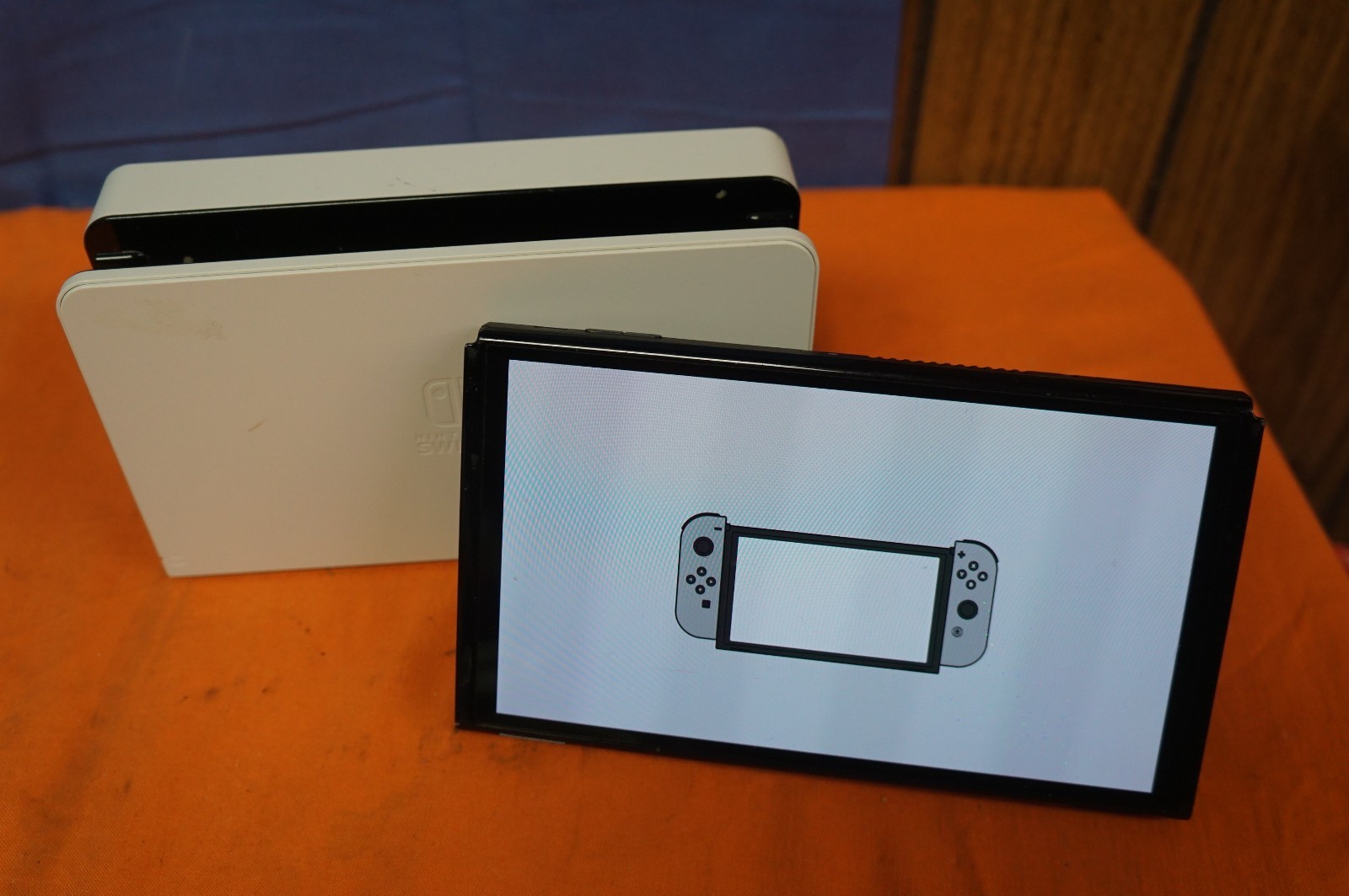 Nintendo Switch OLED HEG-001 Gaming Console Tablet & TV Dock No Joy Con/Cords