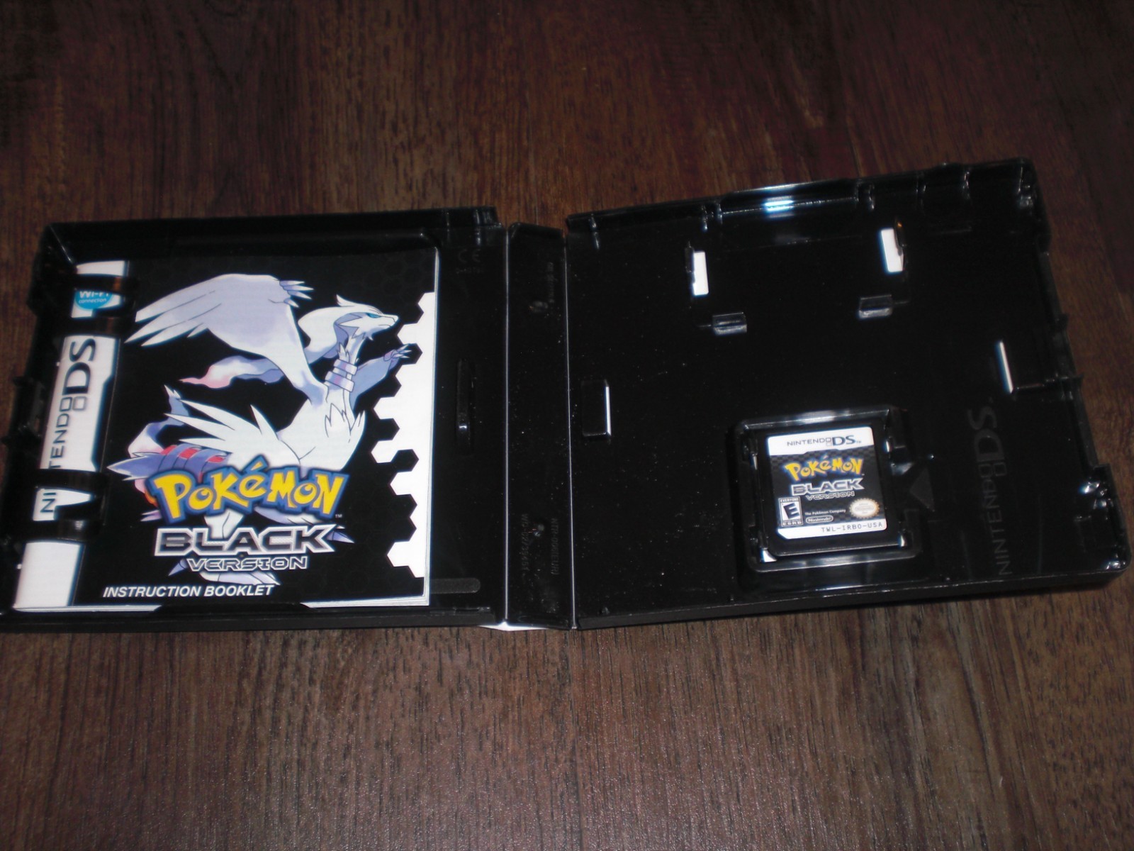 Pokemon Black Version 1 AUTHENTIC GENUINE Nintendo DS 3DS 2DS XL 3rd Party Case
