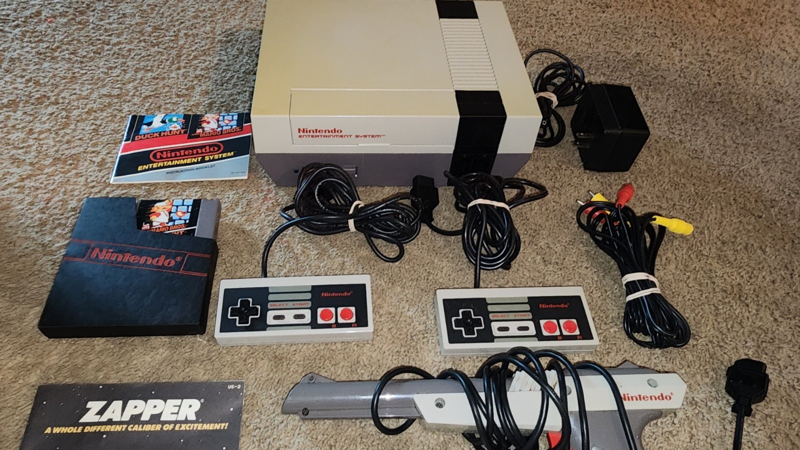 Console Nintendo NES Classic MATTEL VERSION Canada Bundle