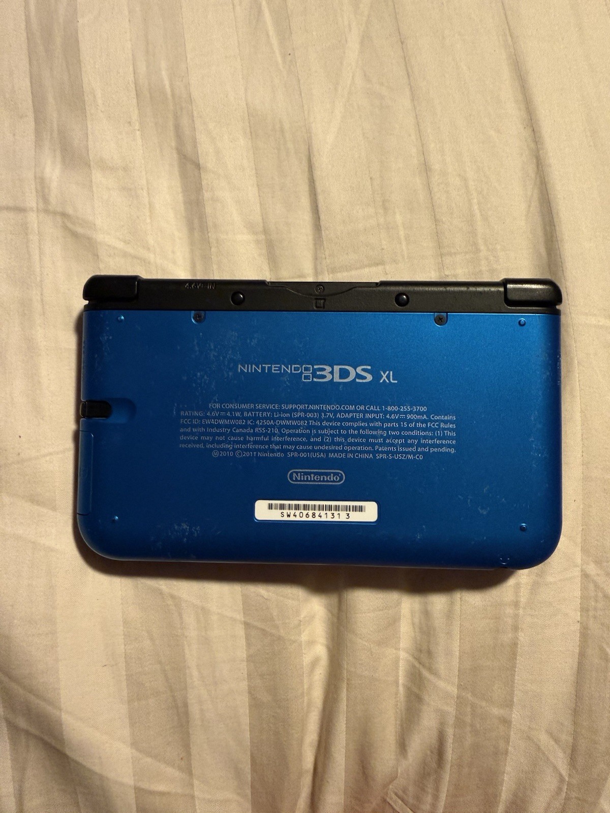 Nintendo 3DS XL Blue & Black Handheld Console System w/ Charger, Stylus, SD Card