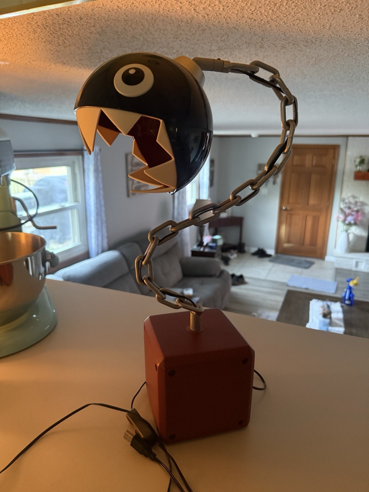 Rare Super Mario Brothers Bros Chain Chomp Lamp Light Game Room Collectible Nice