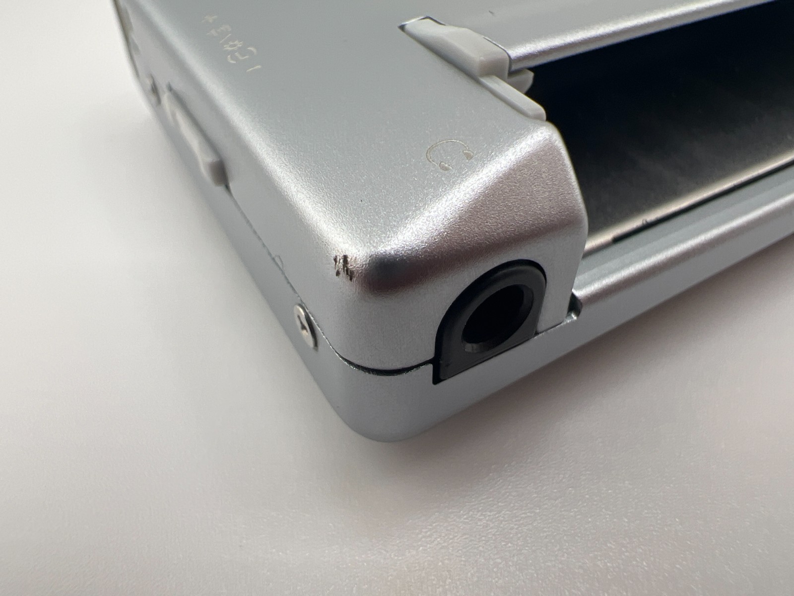 Nintendo Game Boy Micro Silver Console Tested Works Great & Excellent Condition