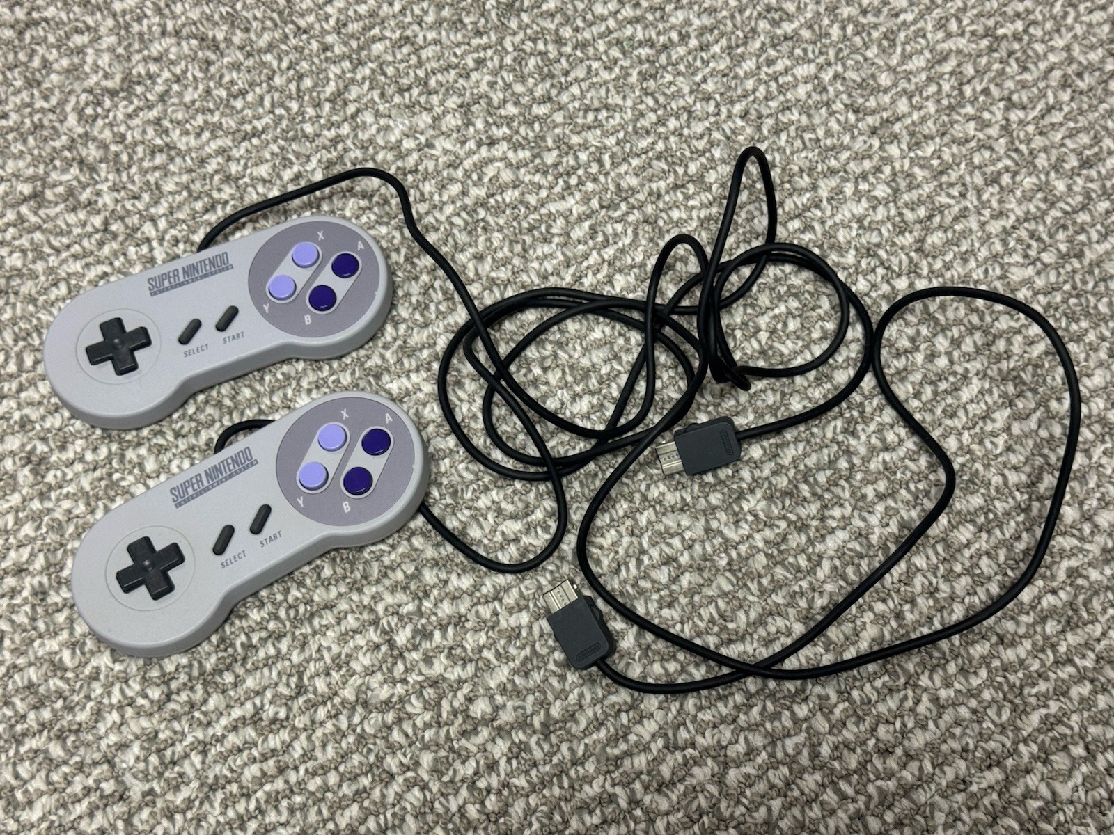 Super Nintendo SNES (2) Controllers Classic Edition Mini