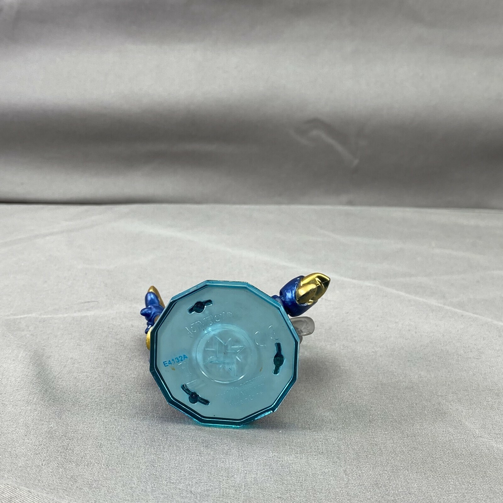 SKYLANDERS SWAP FORCE – DUNE BUG Magic Element Loose Figure with Card