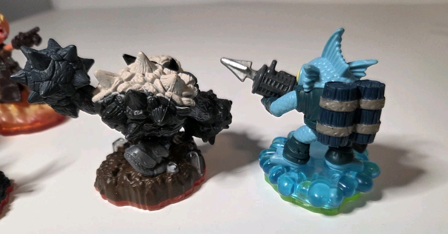 Skylander Lot Of 5 Trigger Snappy Fist Bump Torch Drobot Gill Grunt Activision