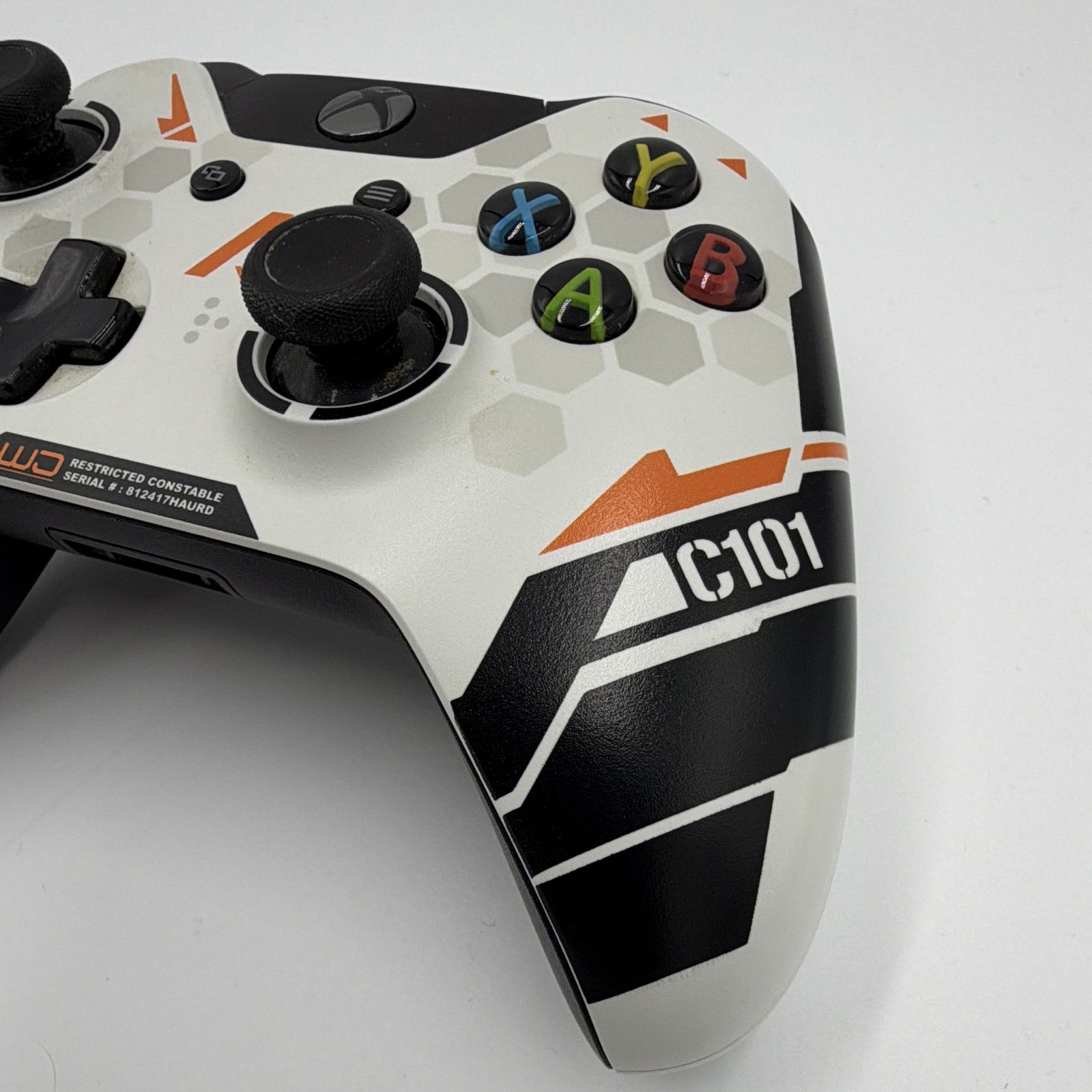 Microsoft Xbox One Wireless Controller 1537 Titanfall White Black Orange Gray