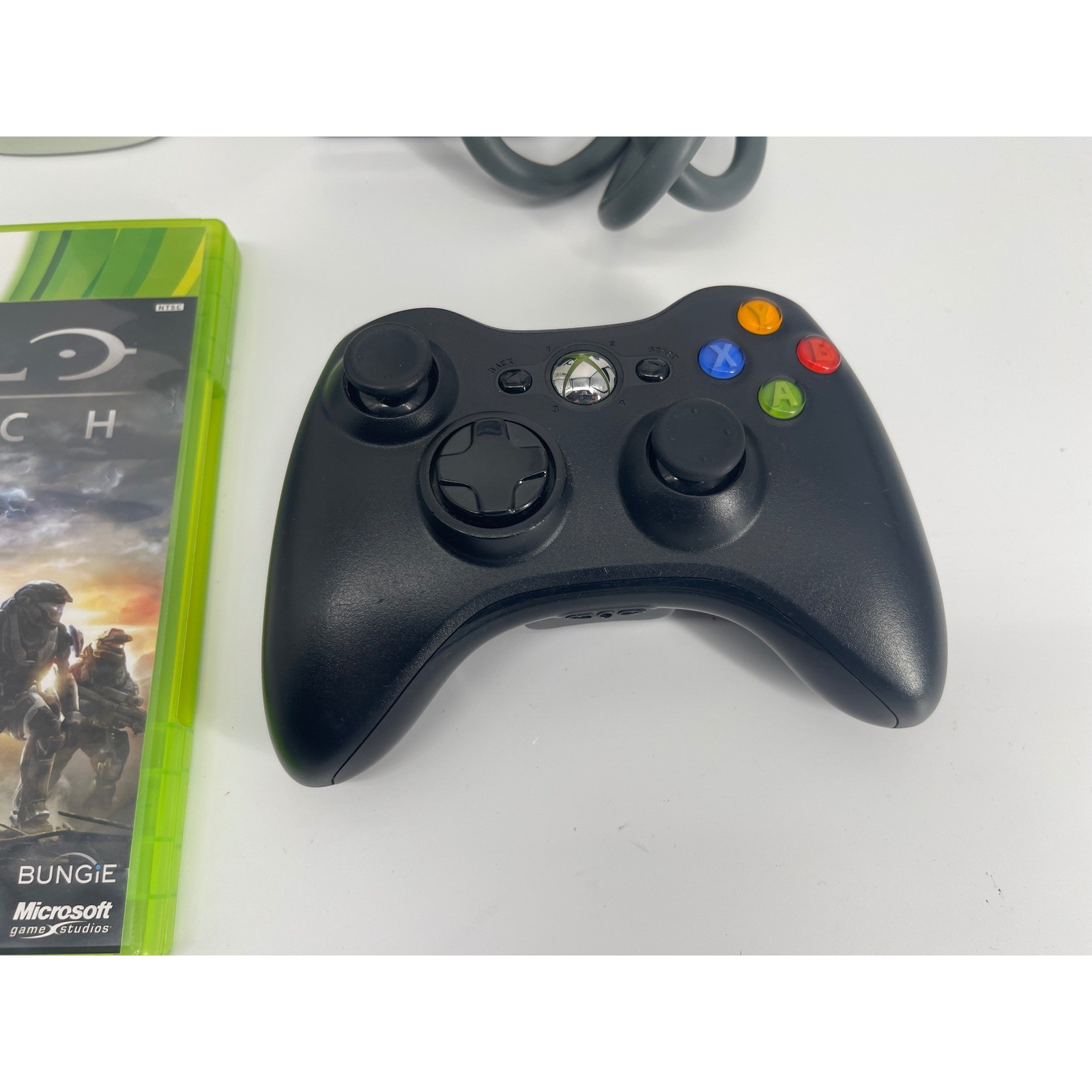 Microsoft Xbox 360 Pro 60GB White Bundle Kinect Halo Reach Black Controller