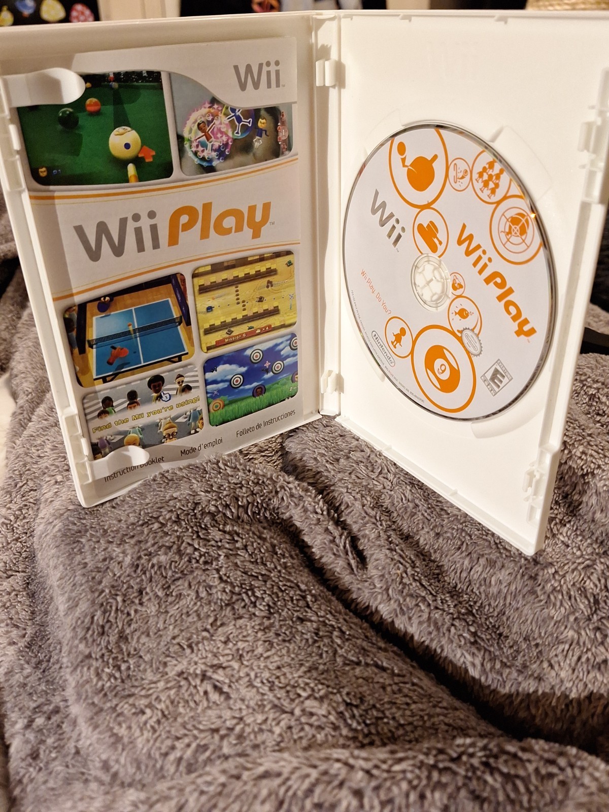 Wii Play (Nintendo Wii, 2007) CIB Complete GUC Tested