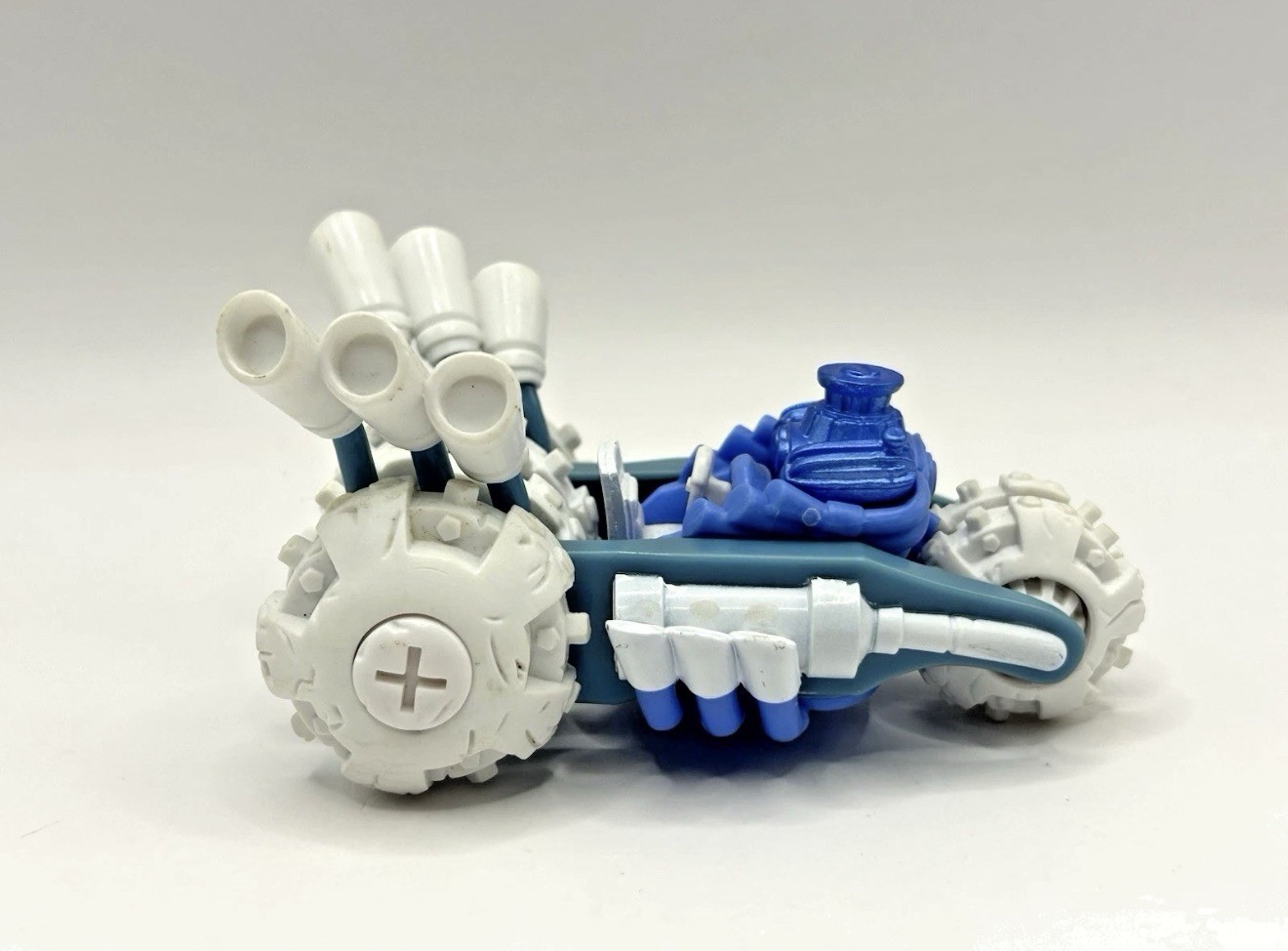 Skylanders Superchargers Gold Rusher Power Blue Vehicle