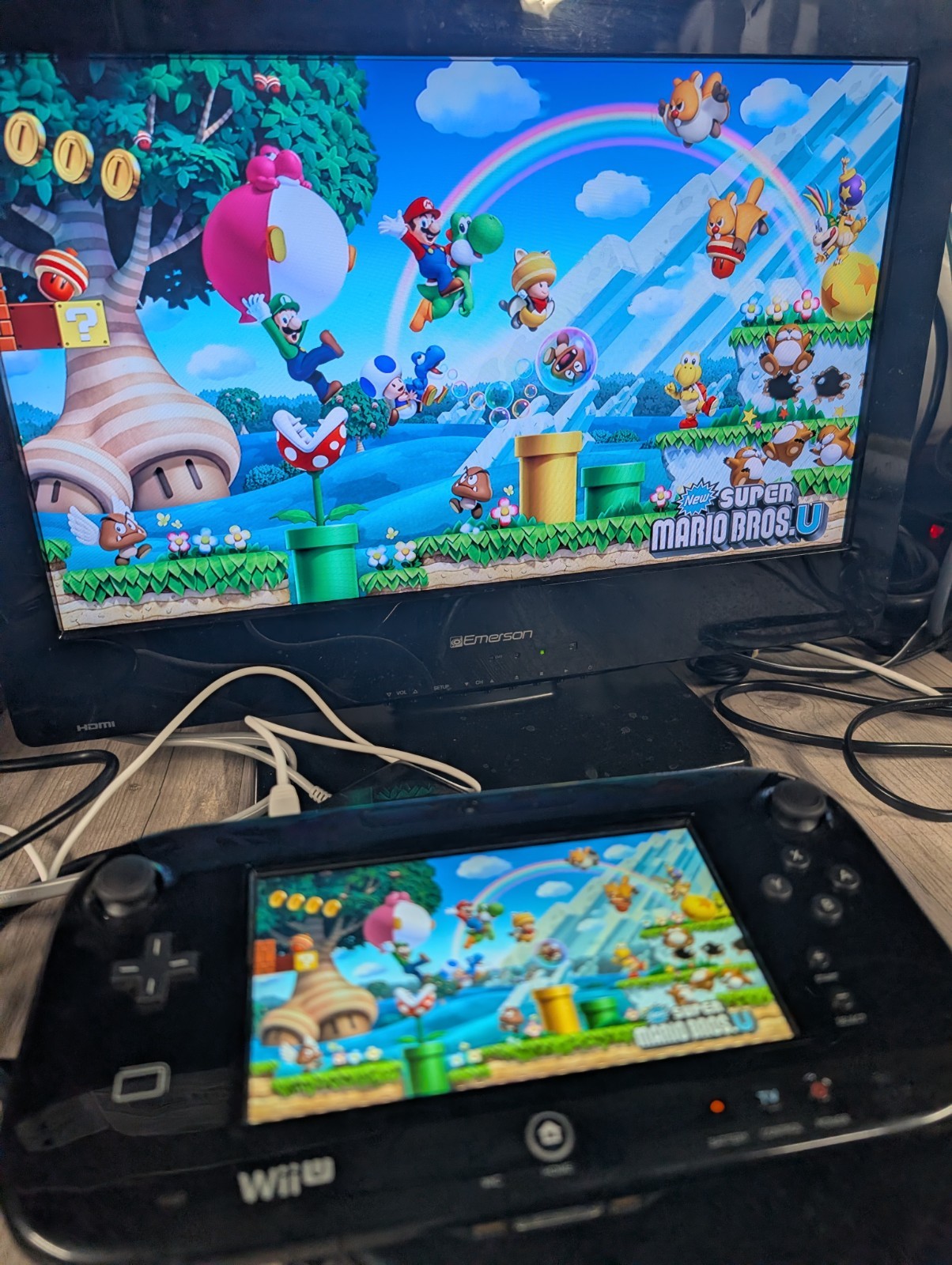 Nintendo Wii U Launch Edition 32GB Black Handheld System w/ Mario Game