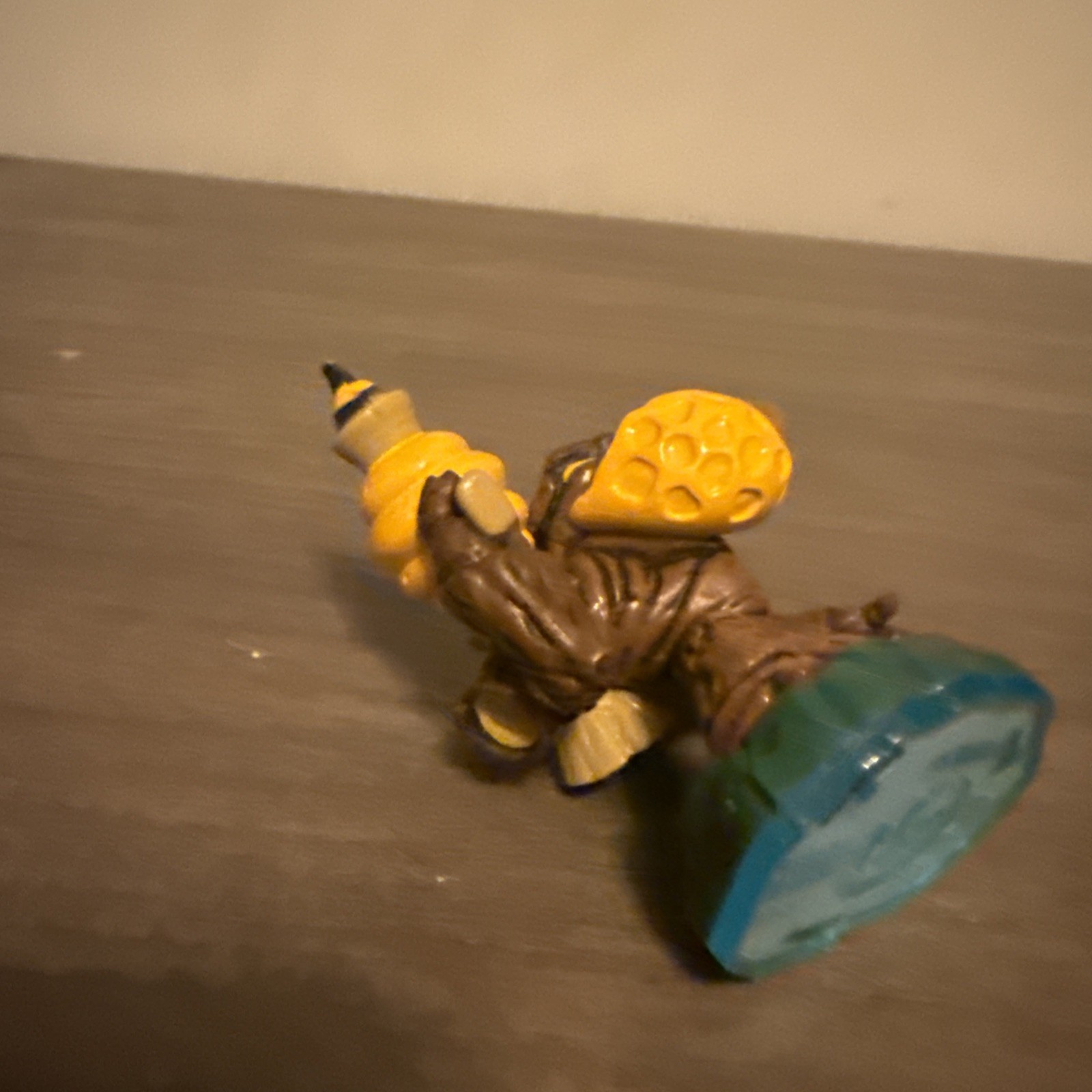 Skylanders Swap-Force Lightcore Bumble Blast