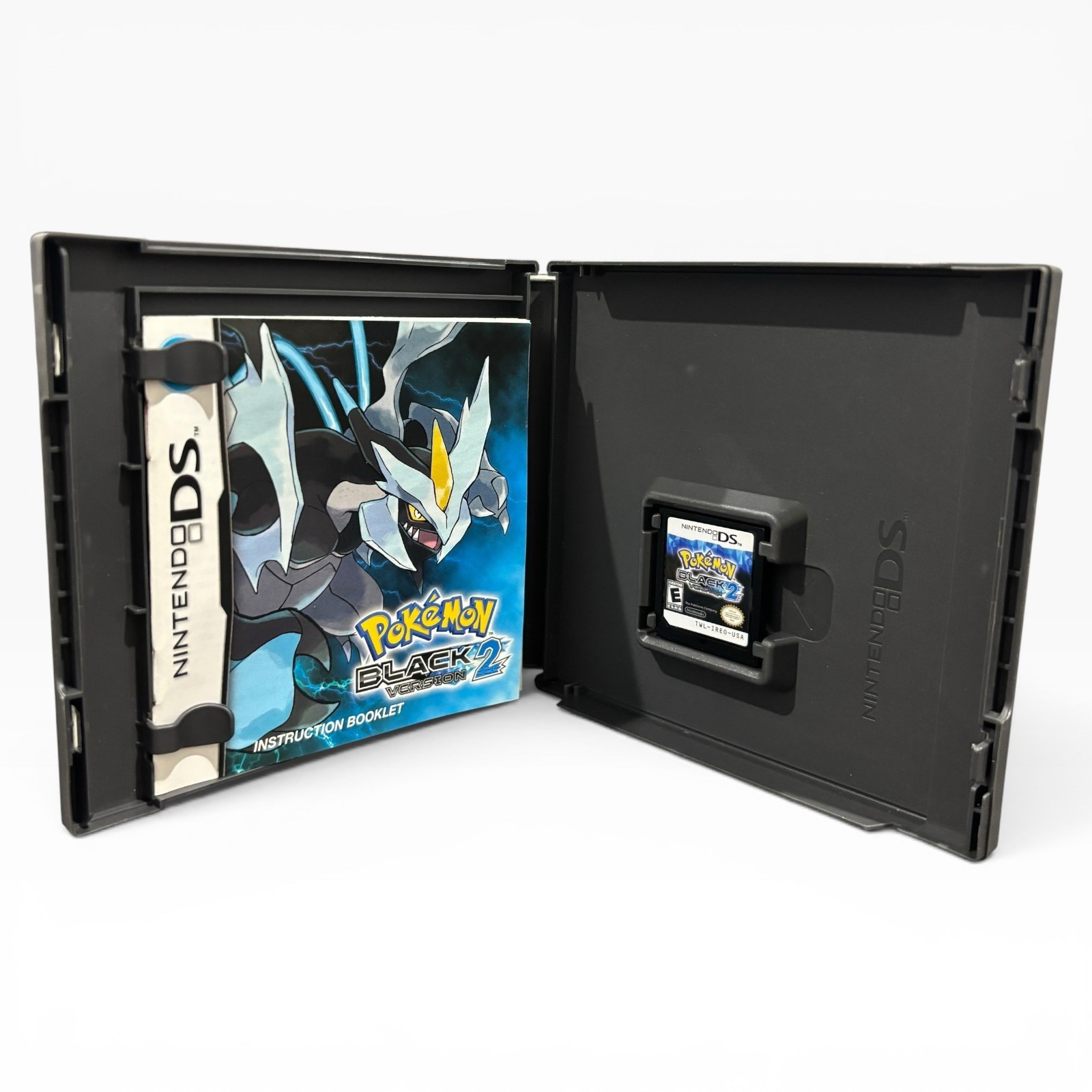 Pokemon Black Version 2 (Nintendo DS, 2012) Complete CIB W/ Manual & Inserts