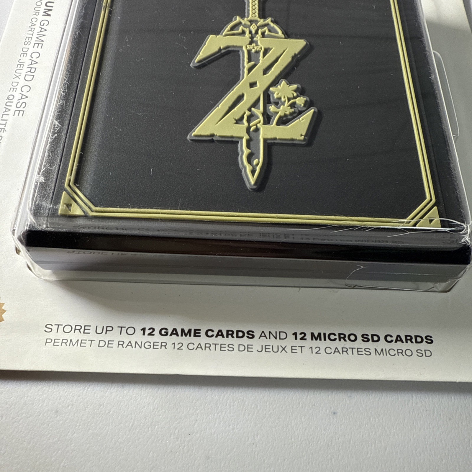 Nintendo Switch: Legend of Zelda Premium Game Card Case For 12 Games & Micro SD