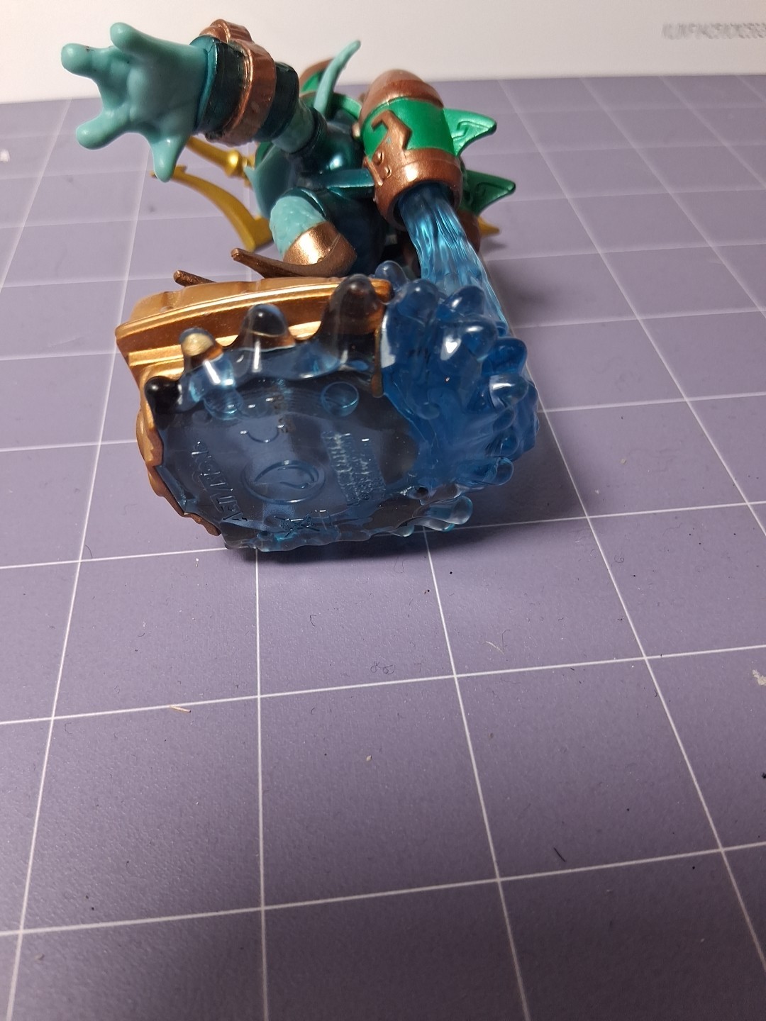 Activision Skylanders Deep Dive Gill Grunt Figure