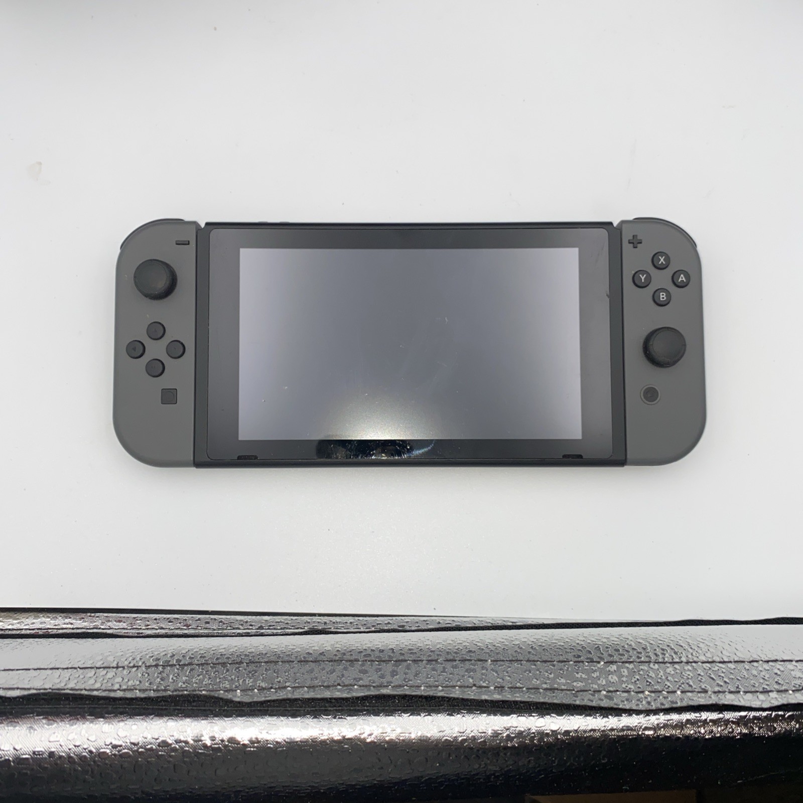 Nintendo Switch Complete With Box And Carrying Case Tested And Working