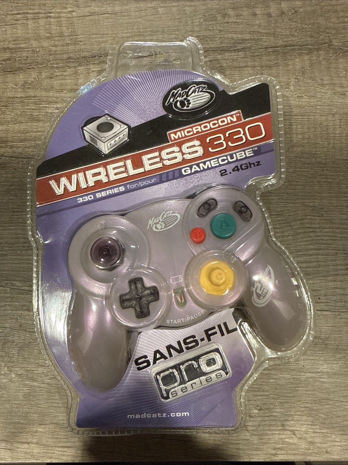 New In Box** Mad Catz Wireless 330 Pro Series Controller for GameCube, 2.4 Ghz
