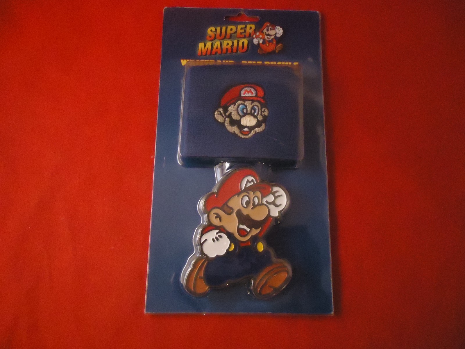 Super Mario Wristband and Belt Buckle *NIB* NEW Wrist Sweat Band & Beltbuckle