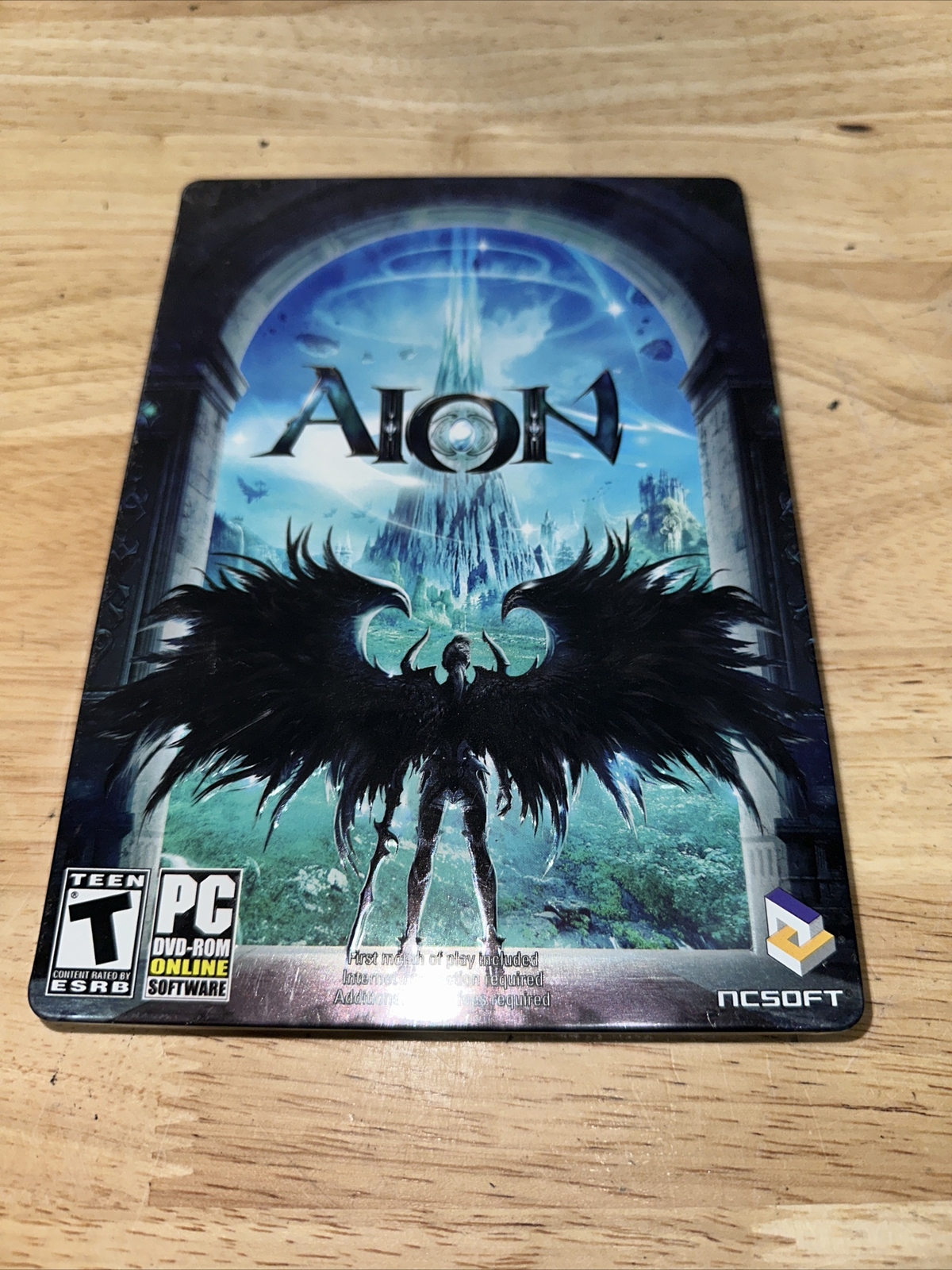 AION A WORLD DIVIDED – PC Video Game – STEELBOOK Edition