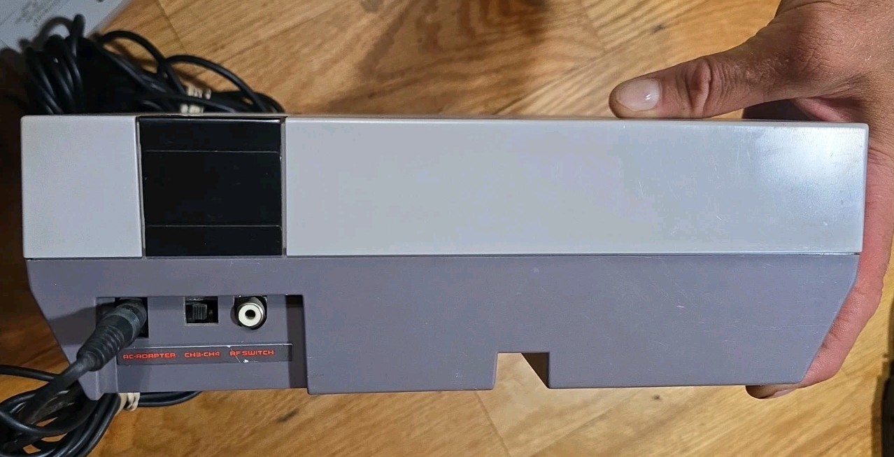 Nintendo Entertainment System Home Console – Gray NES-001