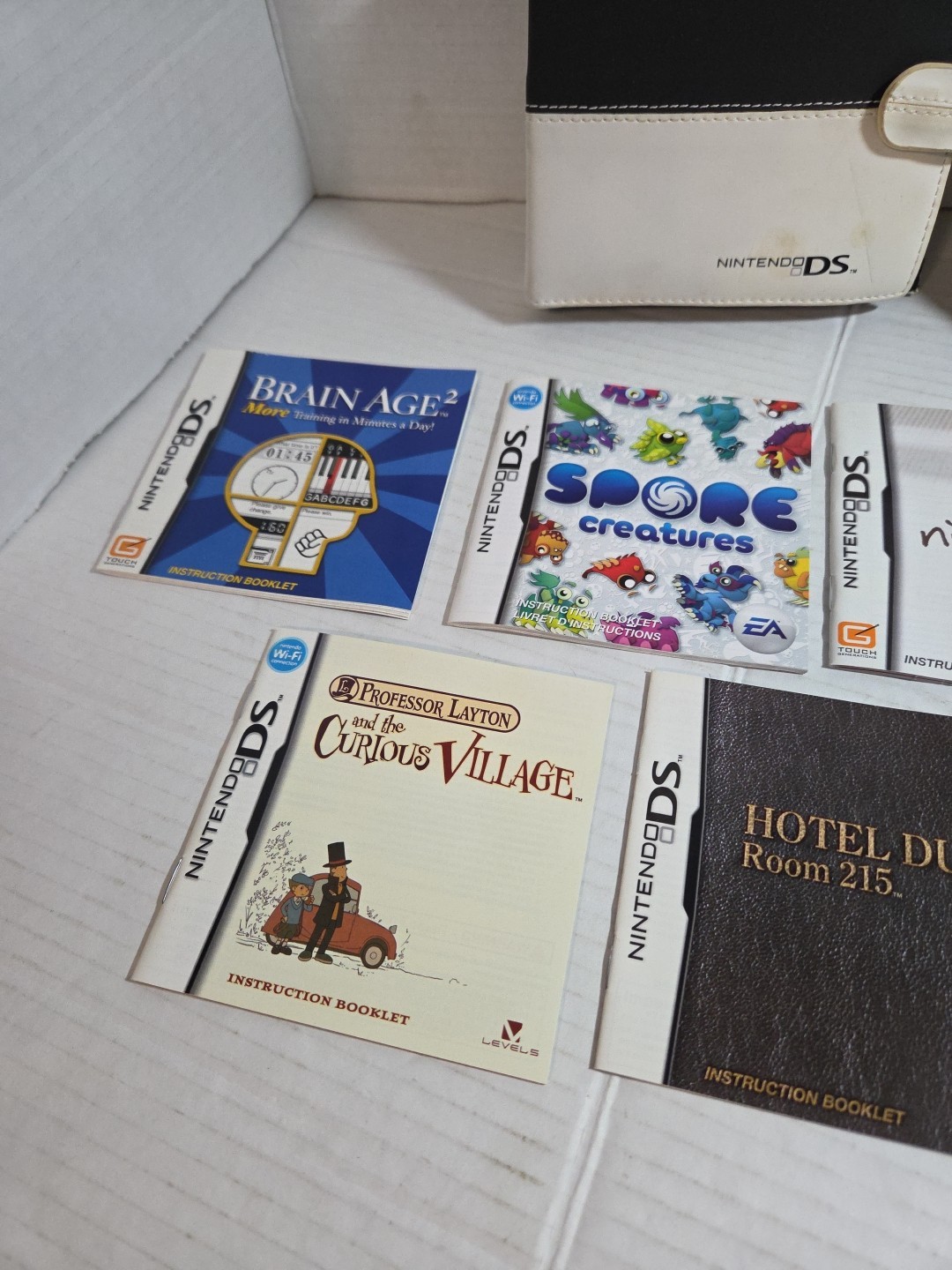 2 Nintendo DS Game and Manual Carrying Case- Black and White (With Manuals)