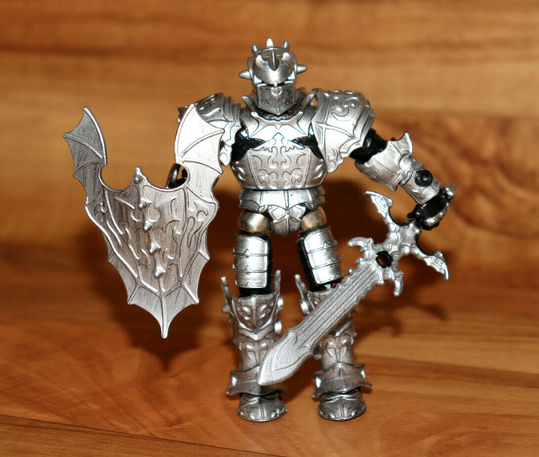 2005 Mega Bloks Mag Warriors Hawkblade Action Figure 9013 Mag-Lock
