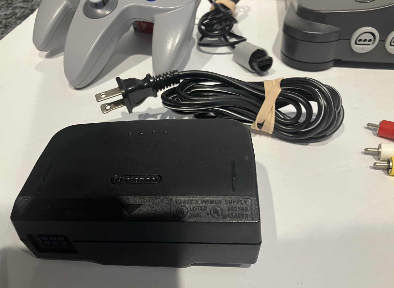 Nintendo 64 Box w/ Controller / 6ft. Power Supply/ AU Cable-TESTED !