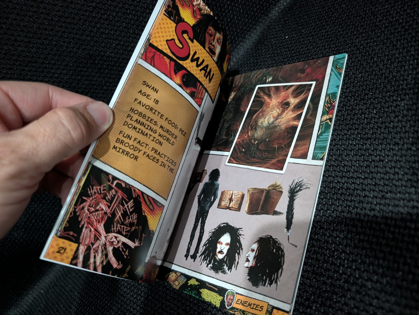 Lollipop Chainsaw Repop Authentic San Romeo High School Artbook & Sticker