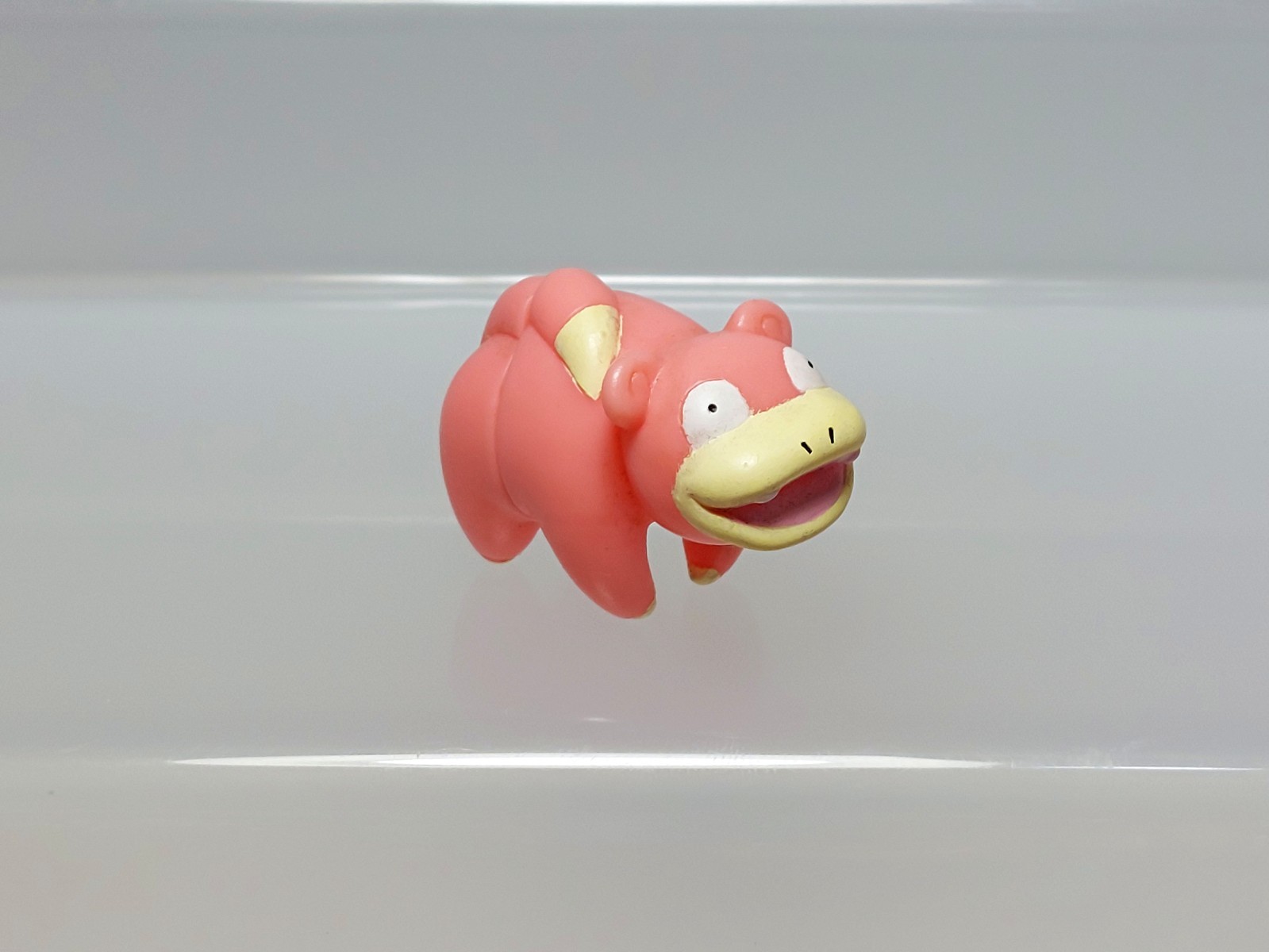 Slowpoke Yadon Pokemon Miniclip Soft Vinyl Figure Banpresto B08 0.9in